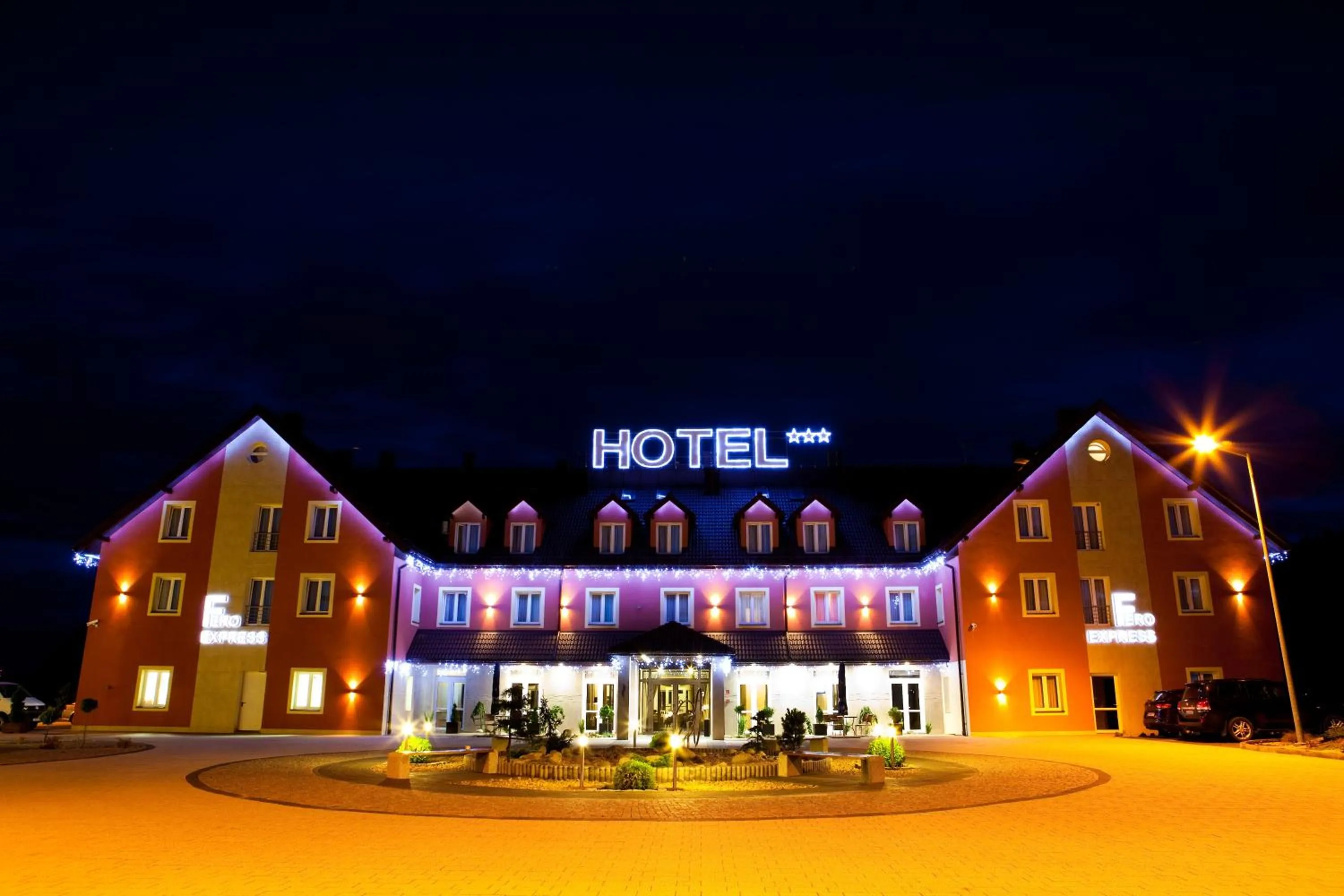 Property building in Hotel Fero Express POKOJE KLIMATYZOWANE AC