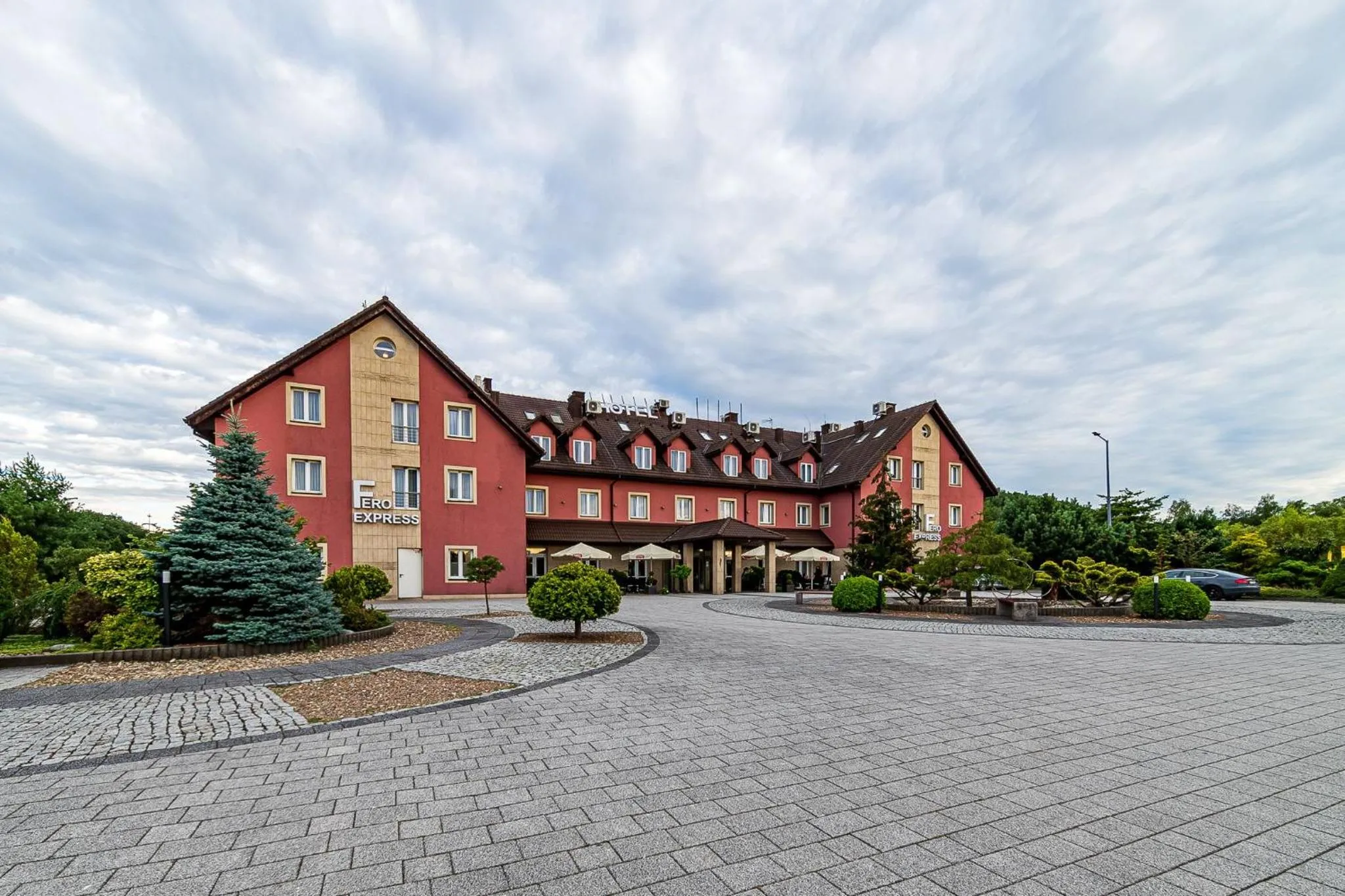 Property building in Hotel Fero Express POKOJE KLIMATYZOWANE AC