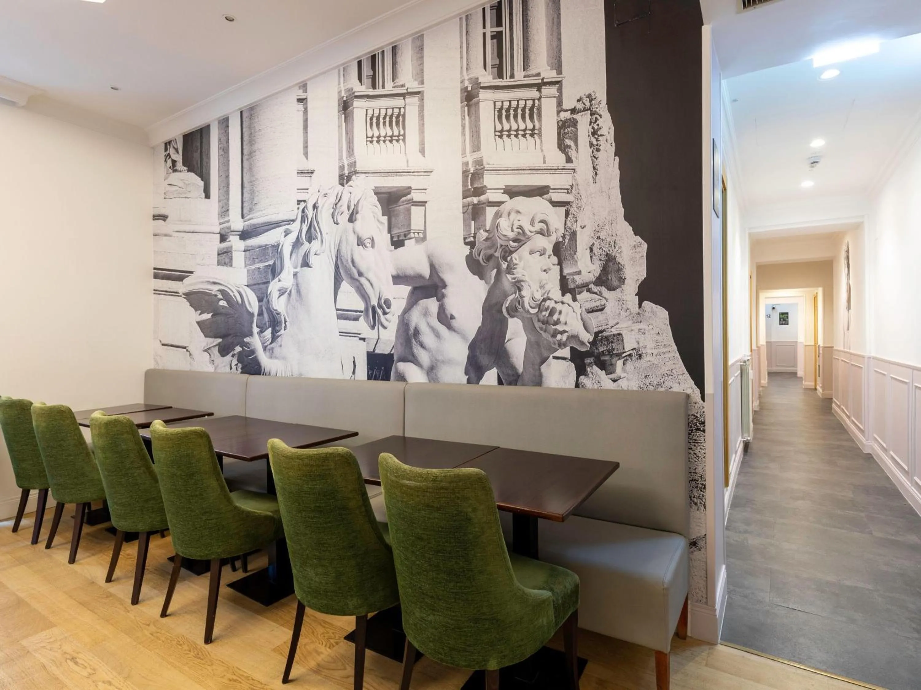 Lobby or reception in B&B Hotel Roma Italia Viminale