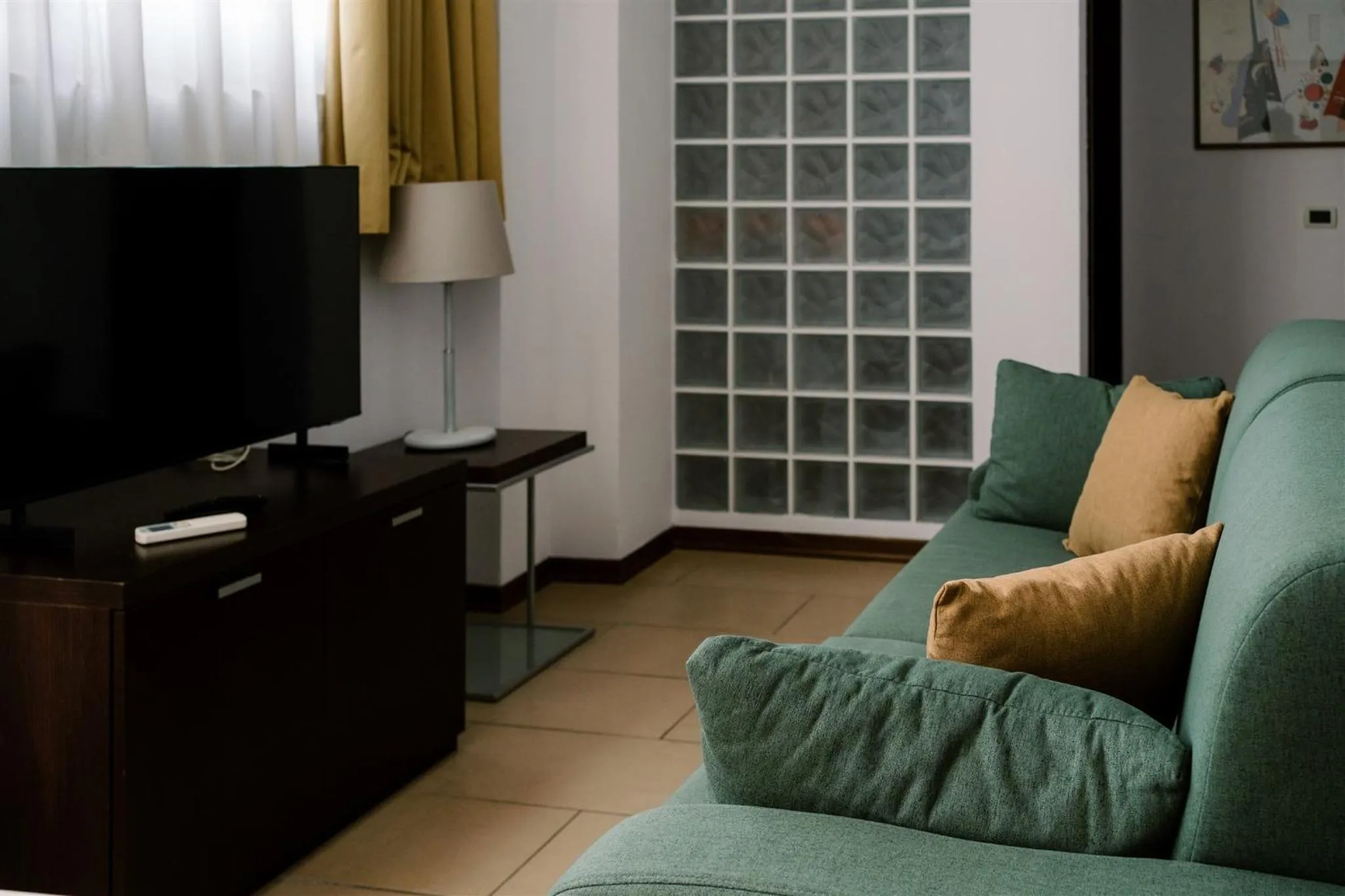 Communal lounge/ TV room in Residence Carlton