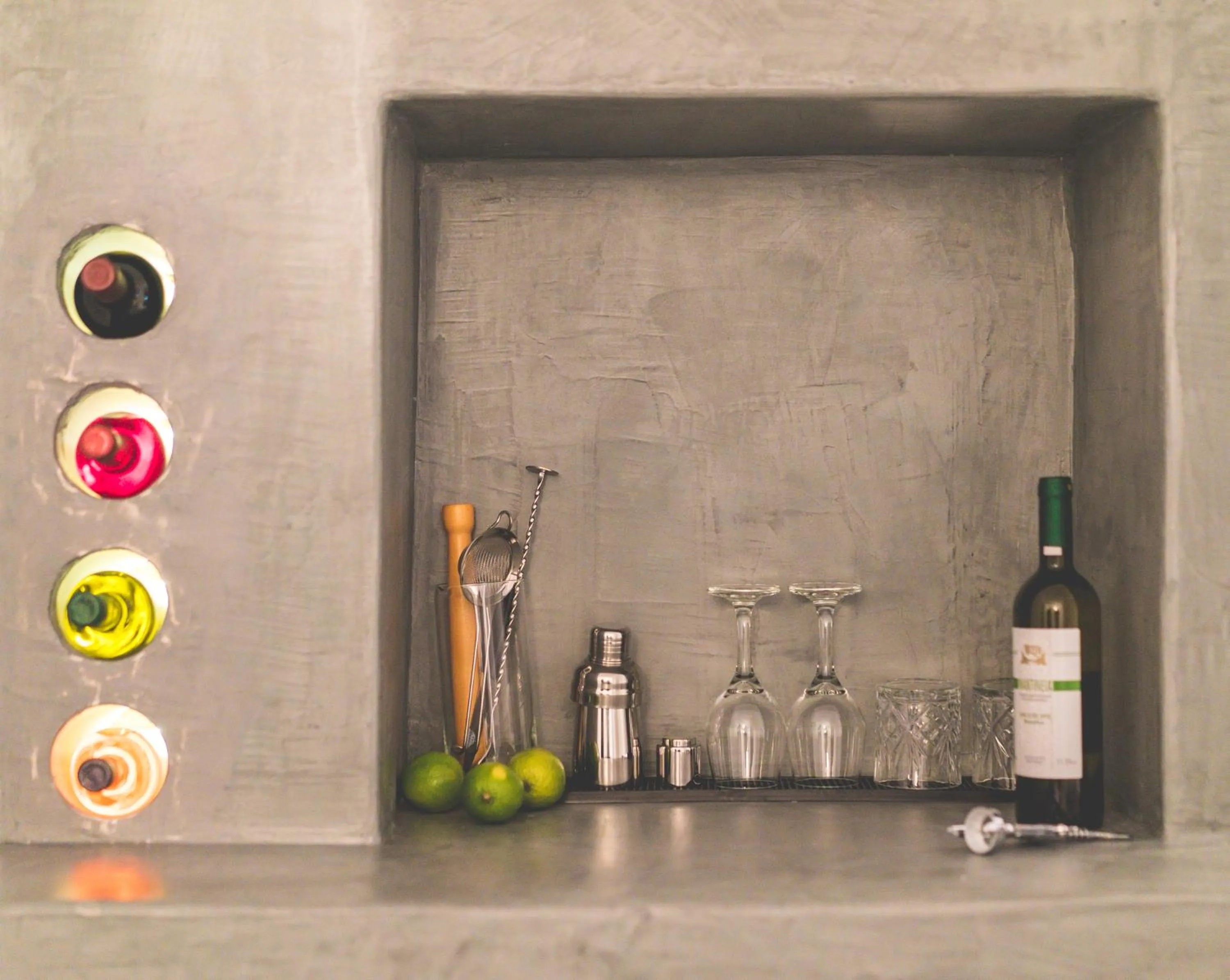 Drinks in Modernity Suites