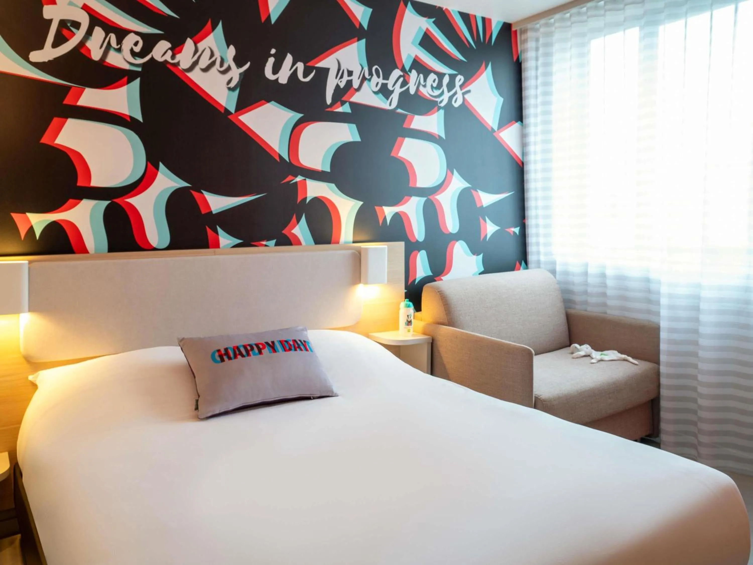 Bedroom, Bed in ibis Styles Bordeaux Centre Gare