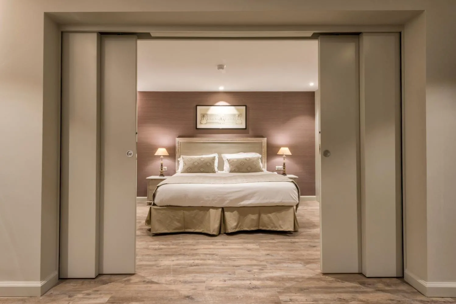 Photo of the whole room, Bed in Nouvel Hôtel du Commerce