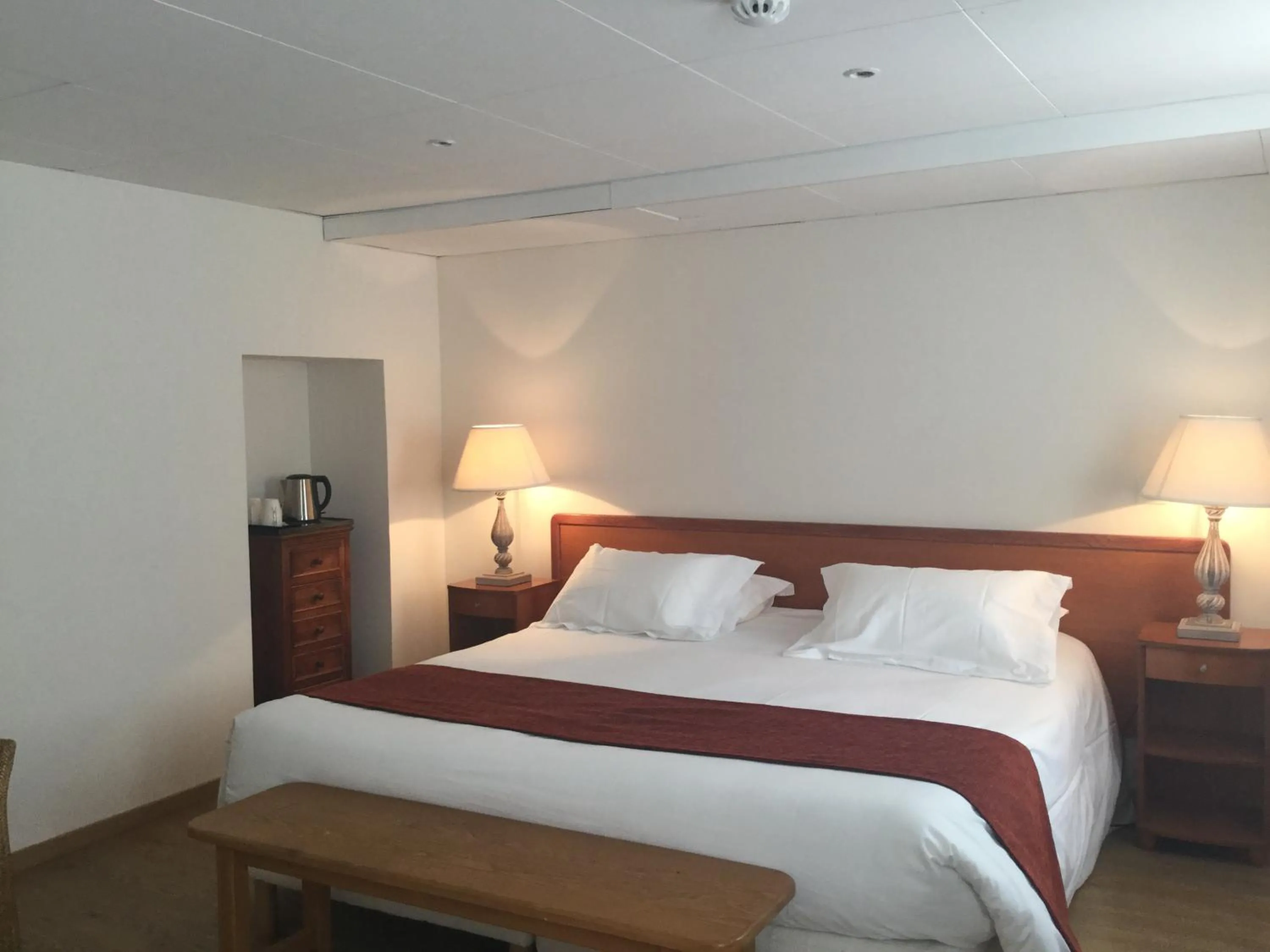 Photo of the whole room, Bed in Nouvel Hôtel du Commerce