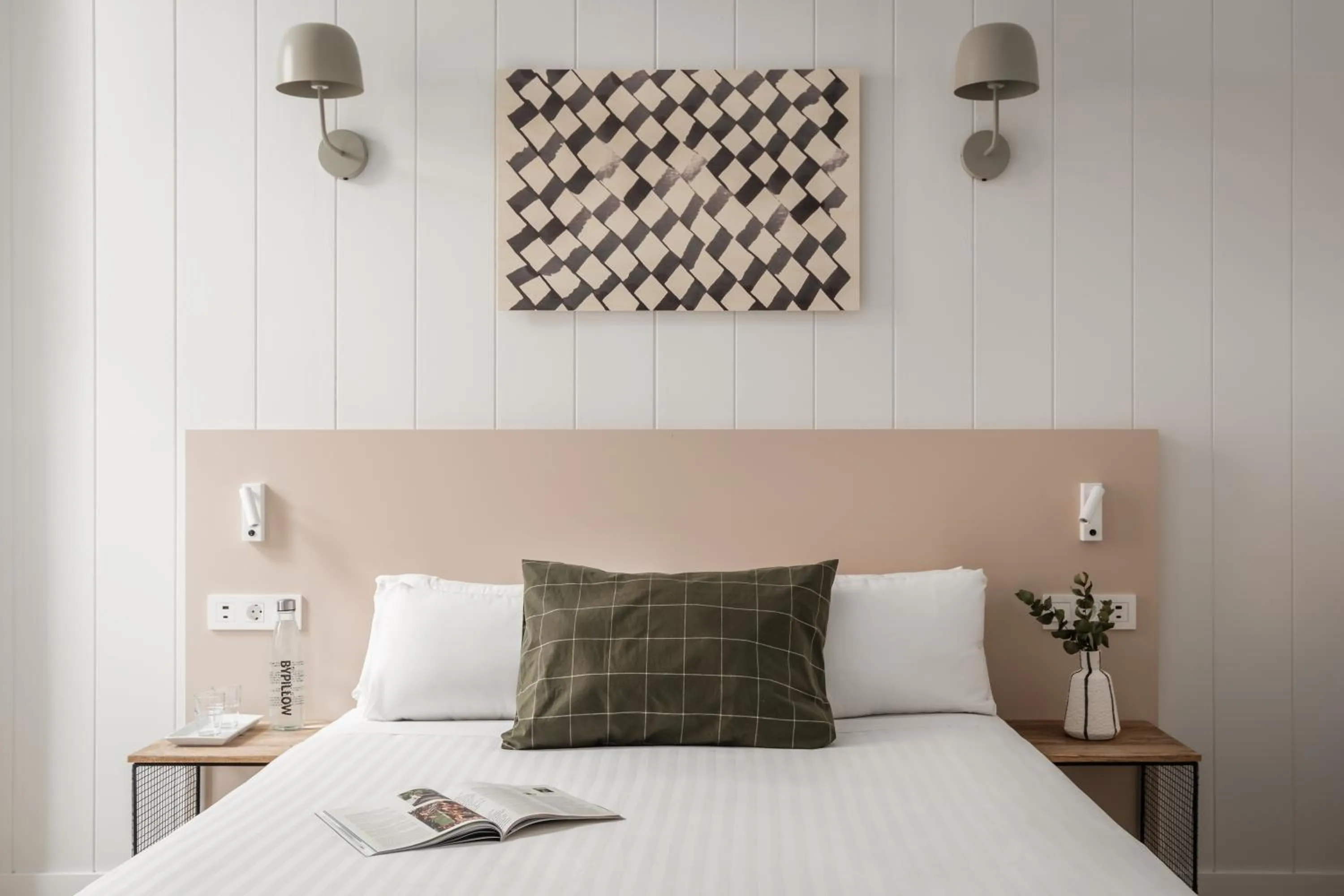 Bed in BYPILLOW Erba