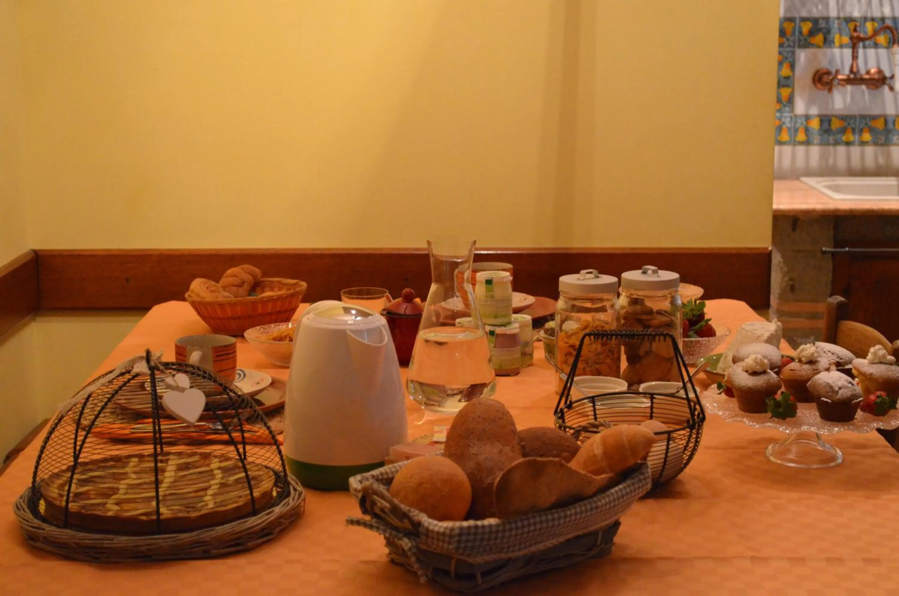 Continental breakfast in Bed and Breakfast Bike