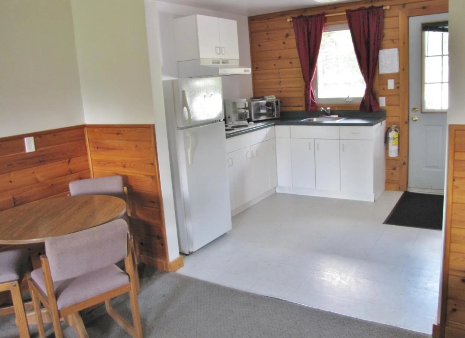 Quiet Bay Inn & Café