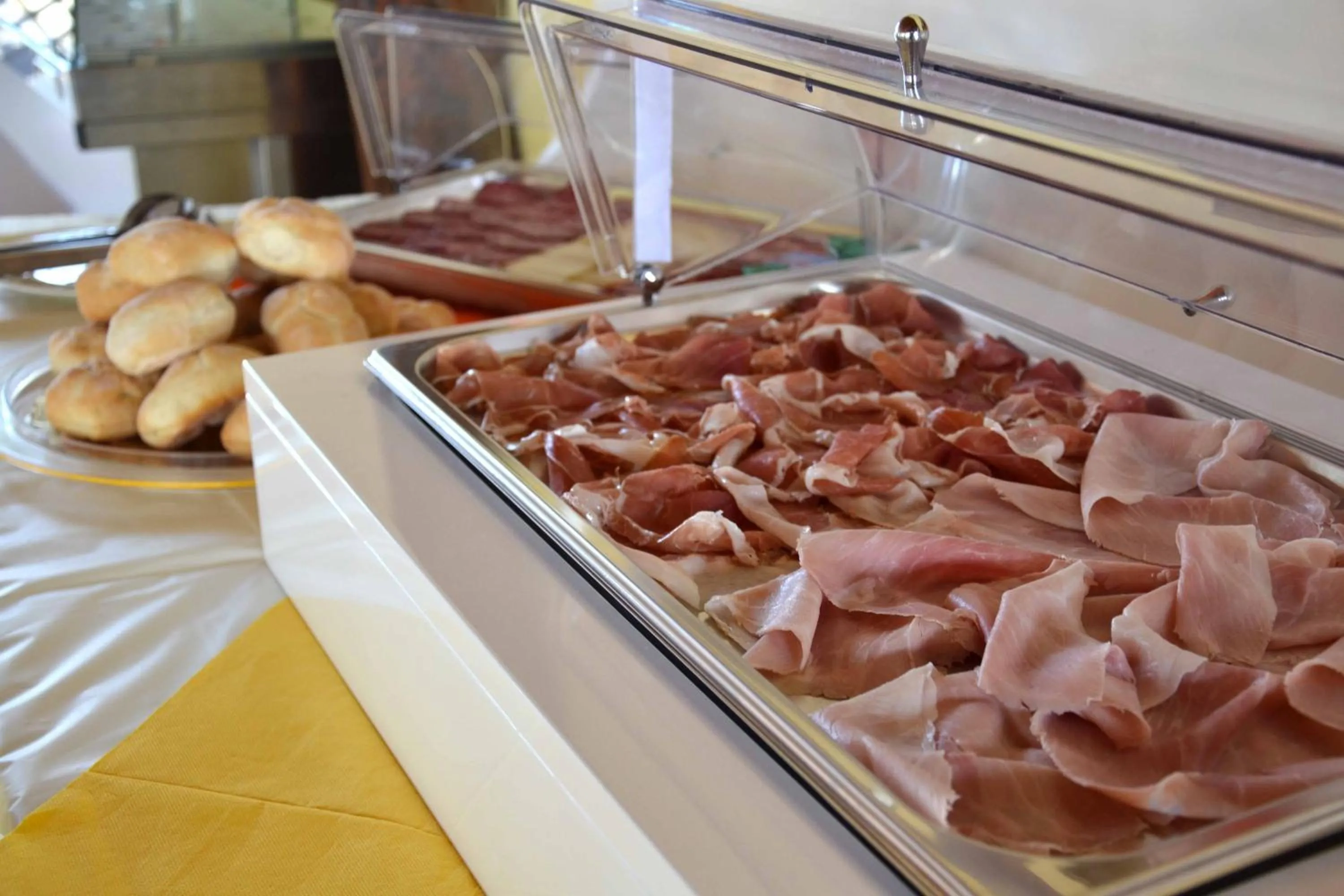 Buffet breakfast in Hotel Baia Di Trainiti