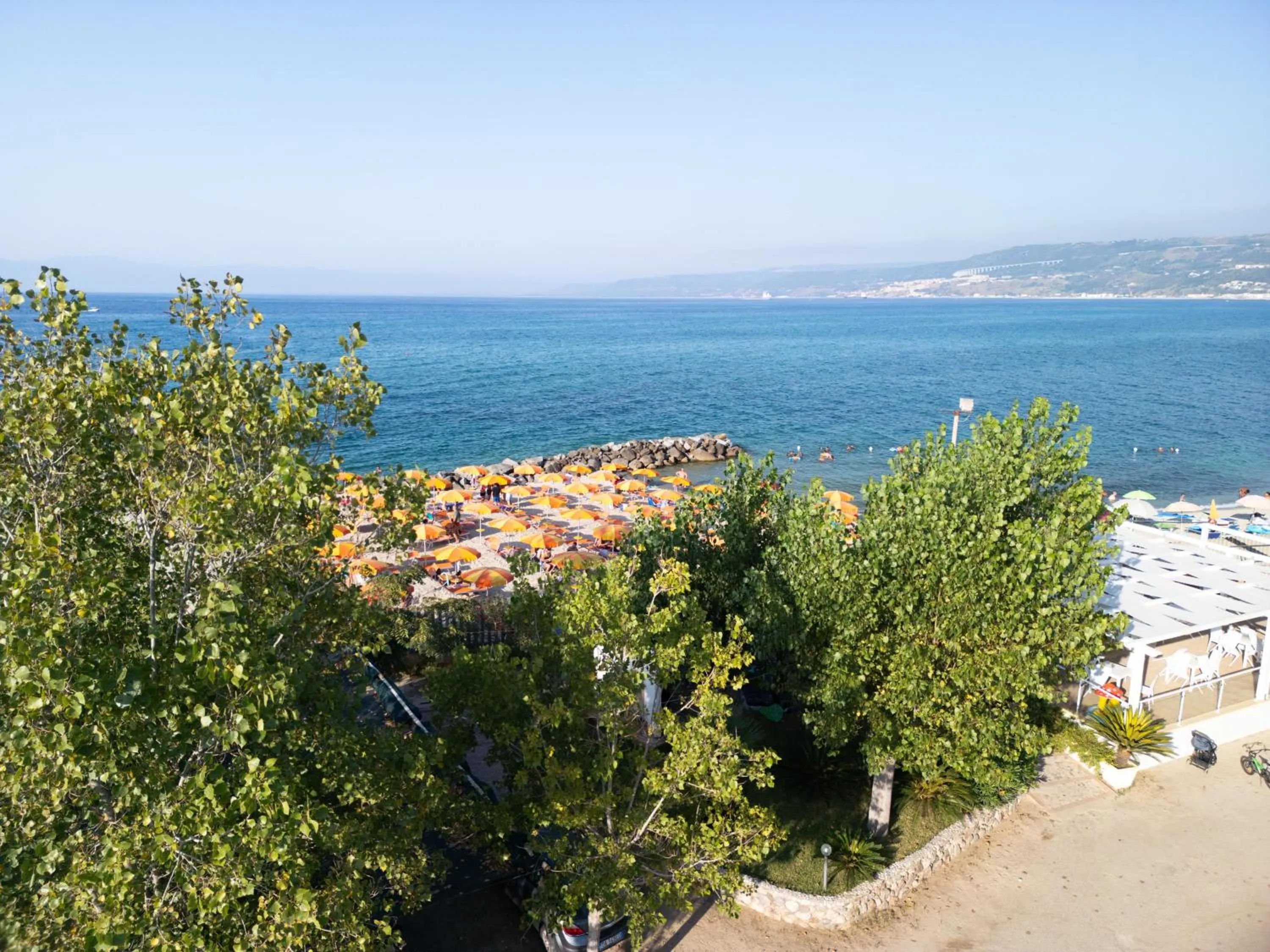 Beach in Hotel Baia Di Trainiti