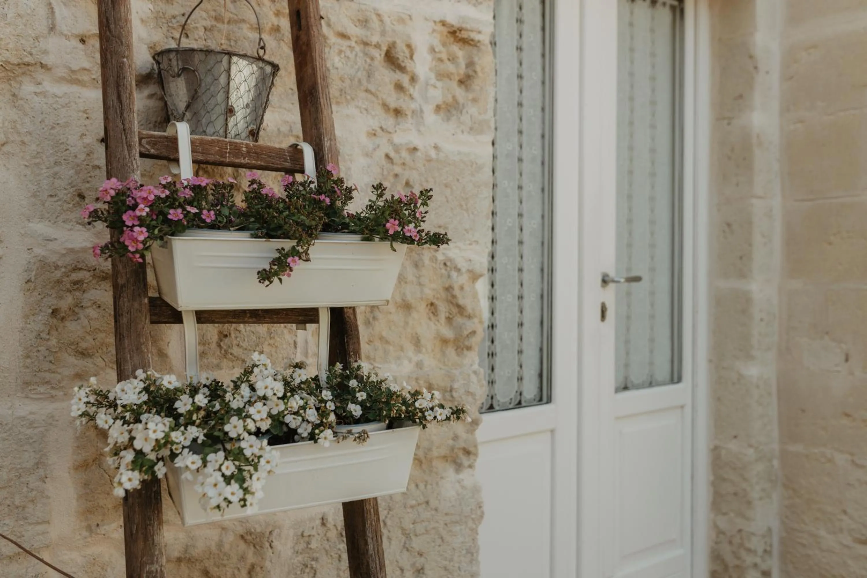 Decorative detail in Le Dodici Lune