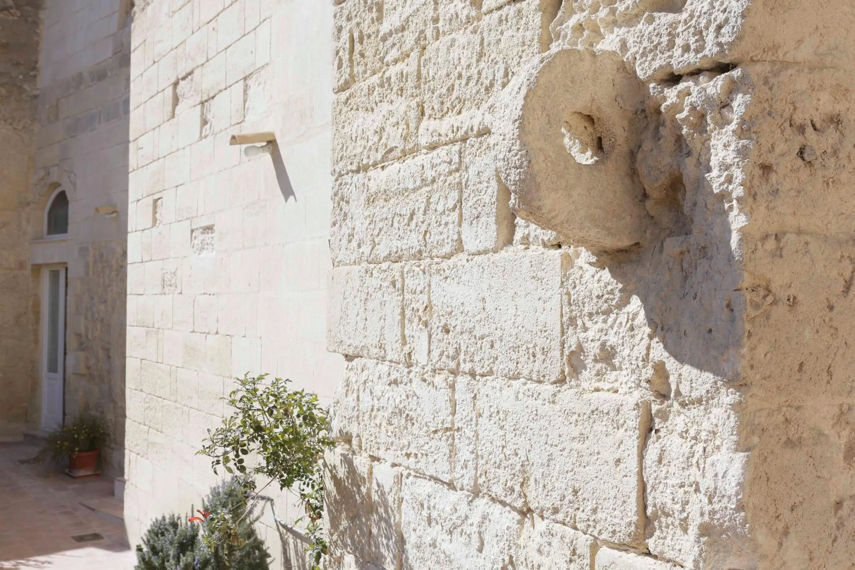 Facade/entrance in Le Dodici Lune
