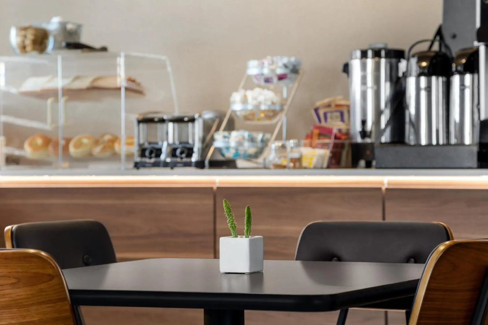 Breakfast in Travelodge by Wyndham Lake Havasu