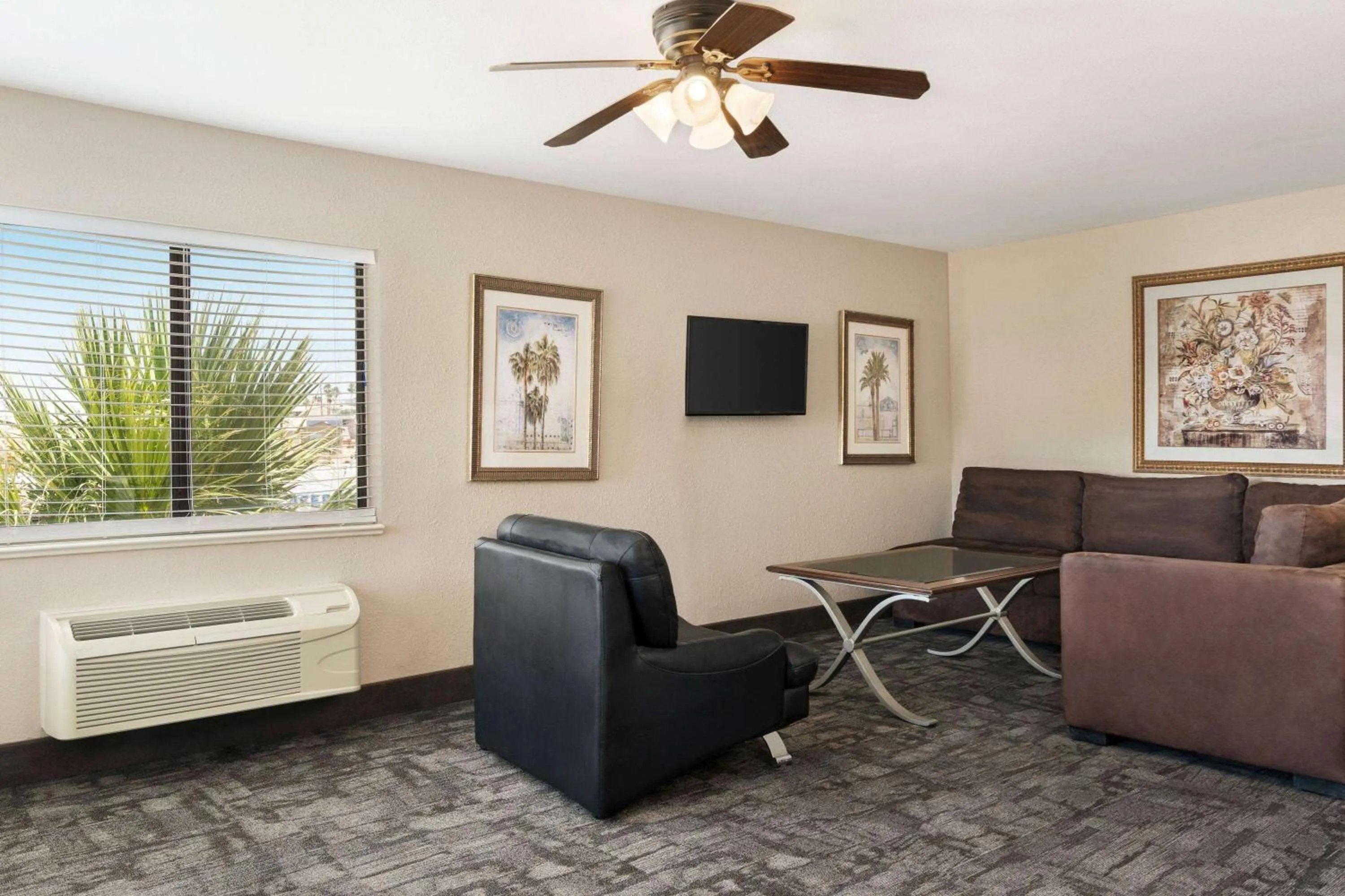 Photo of the whole room in Travelodge by Wyndham Lake Havasu