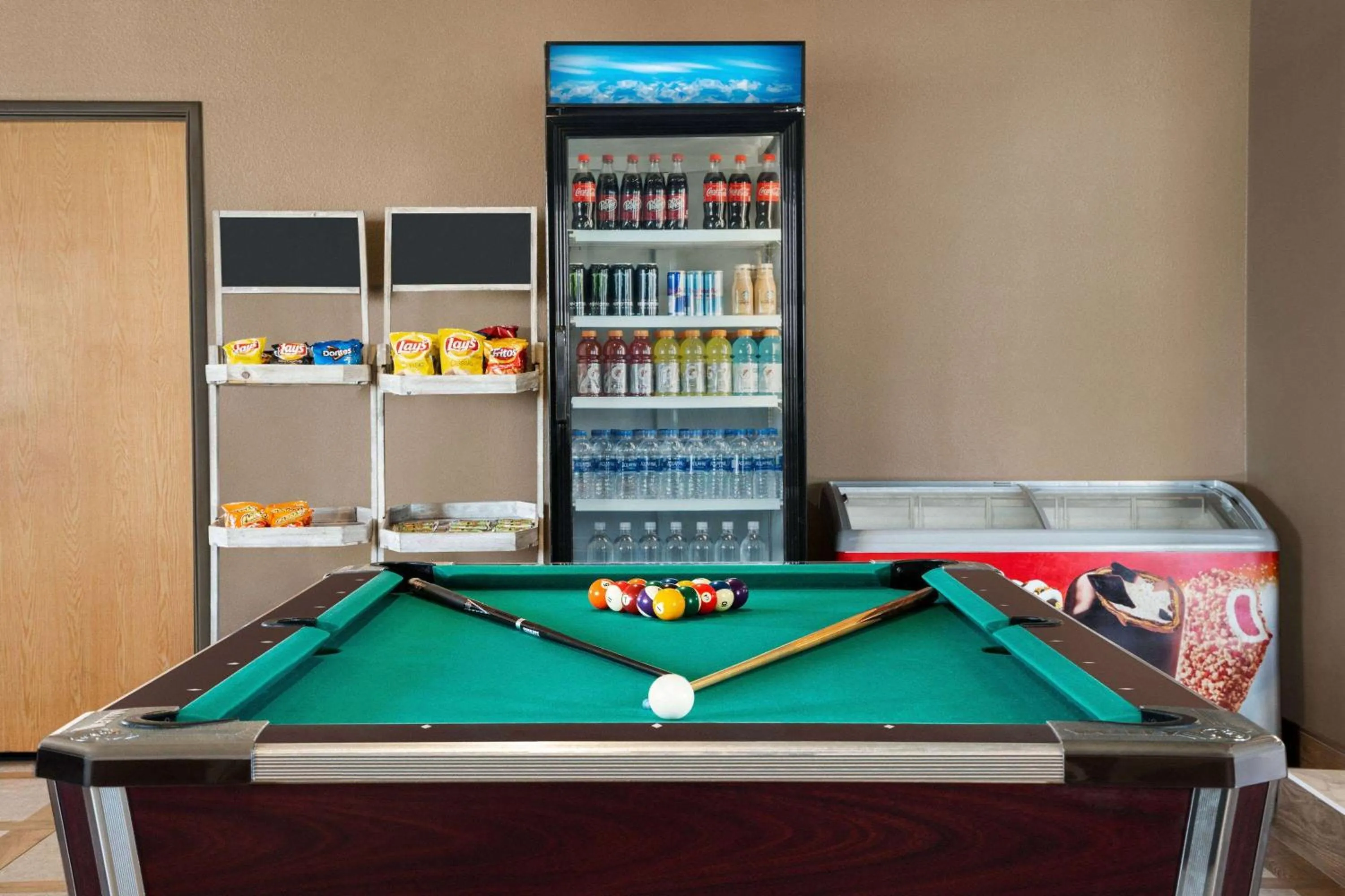 Lobby or reception in Travelodge by Wyndham Lake Havasu