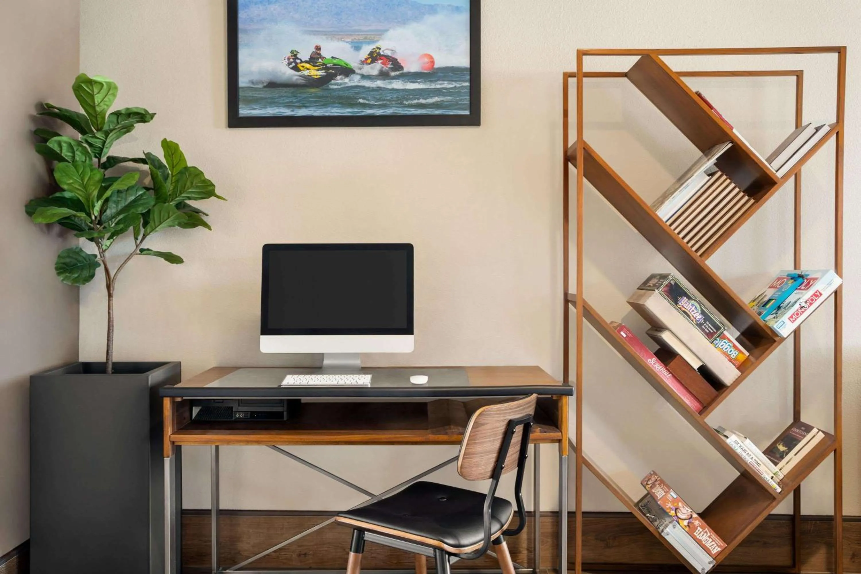 Food and drinks in Travelodge by Wyndham Lake Havasu