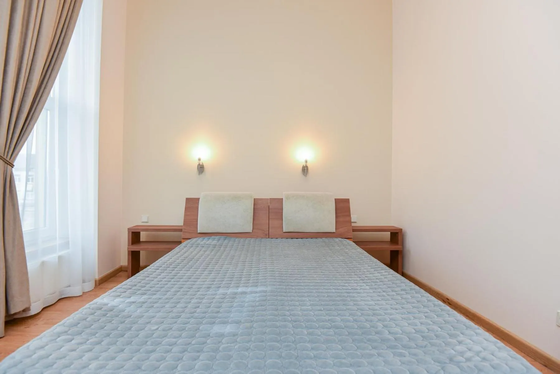 Bed in Tako Baras