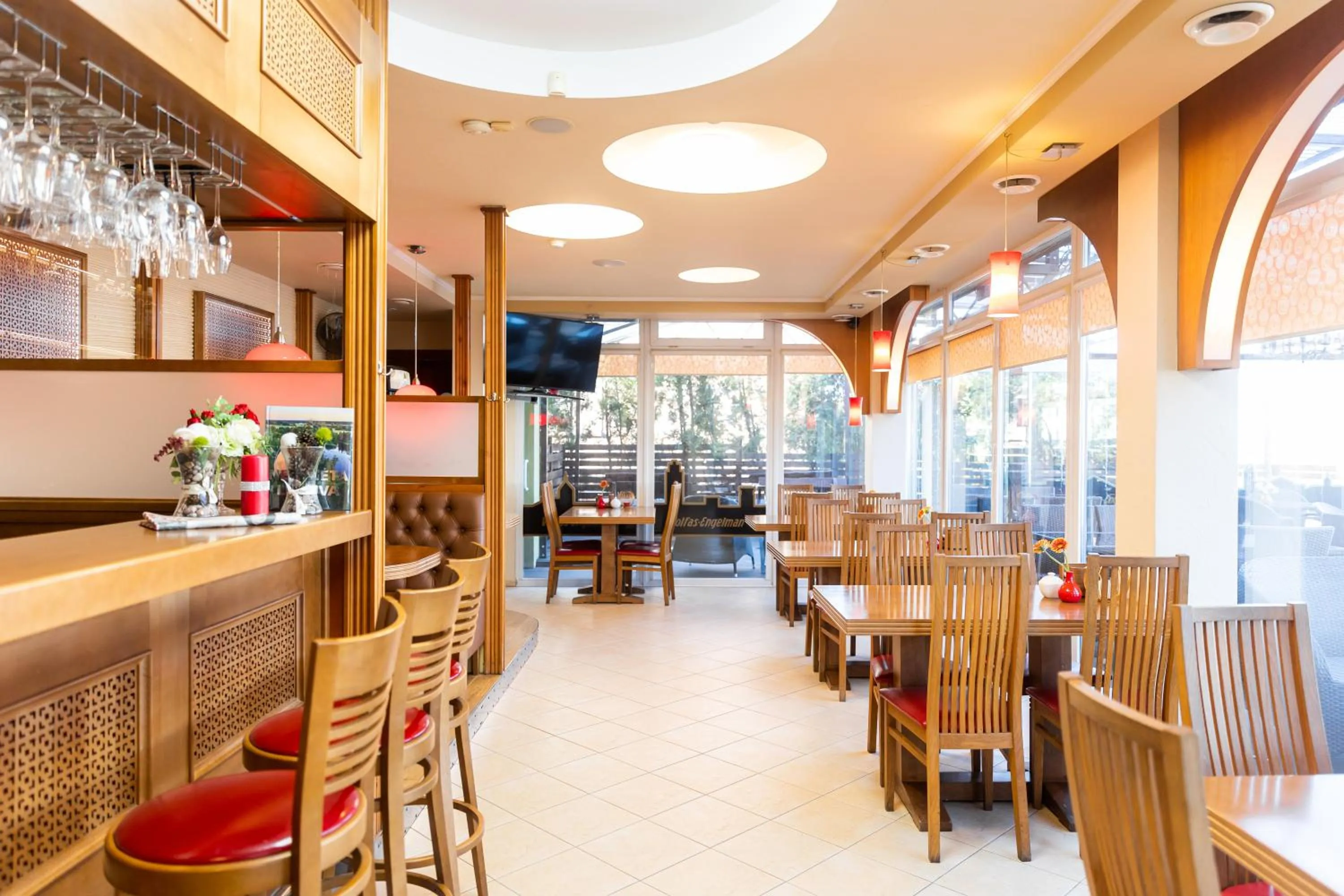 Restaurant/places to eat in Tako Baras