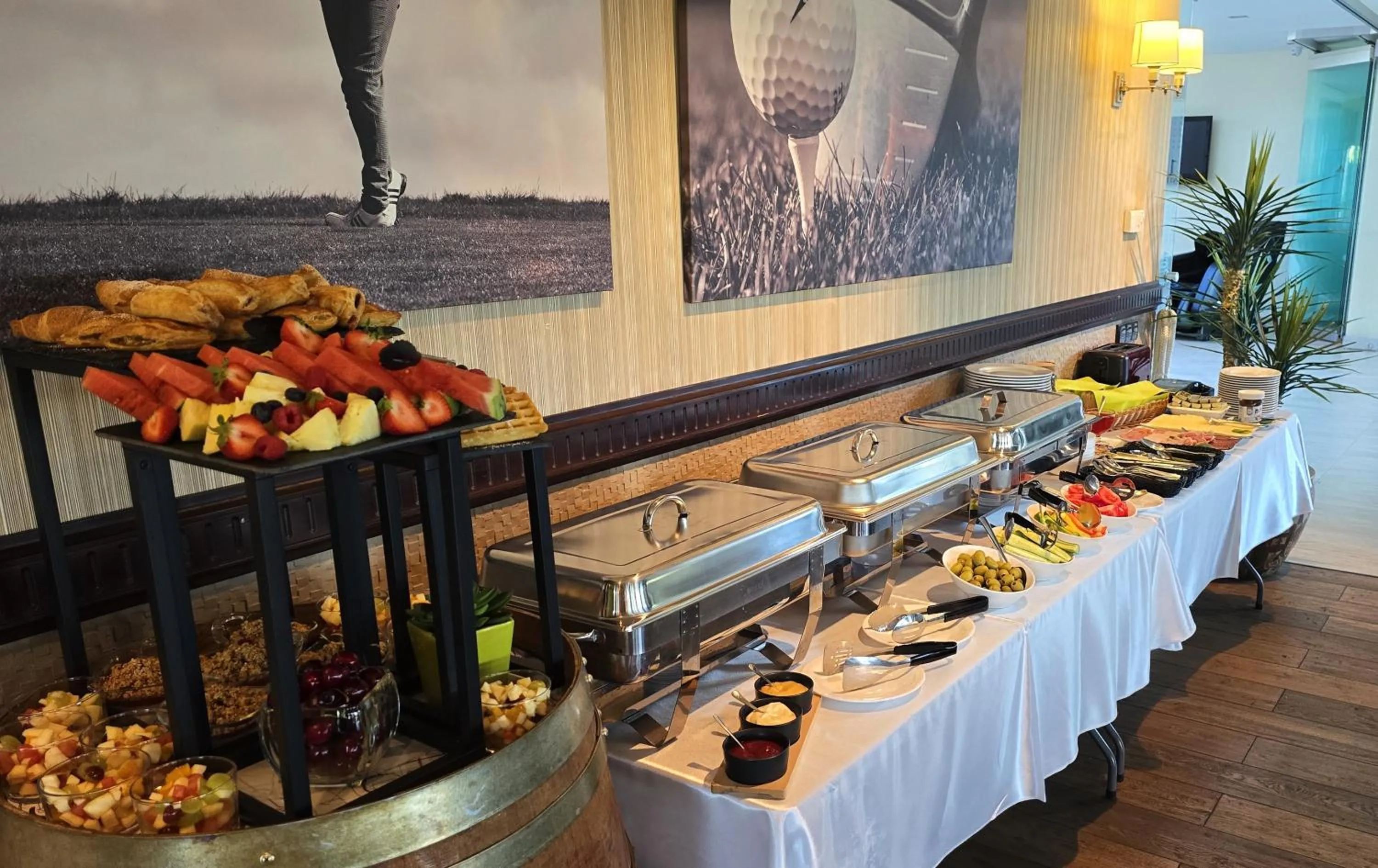 Breakfast in National Golf Resort