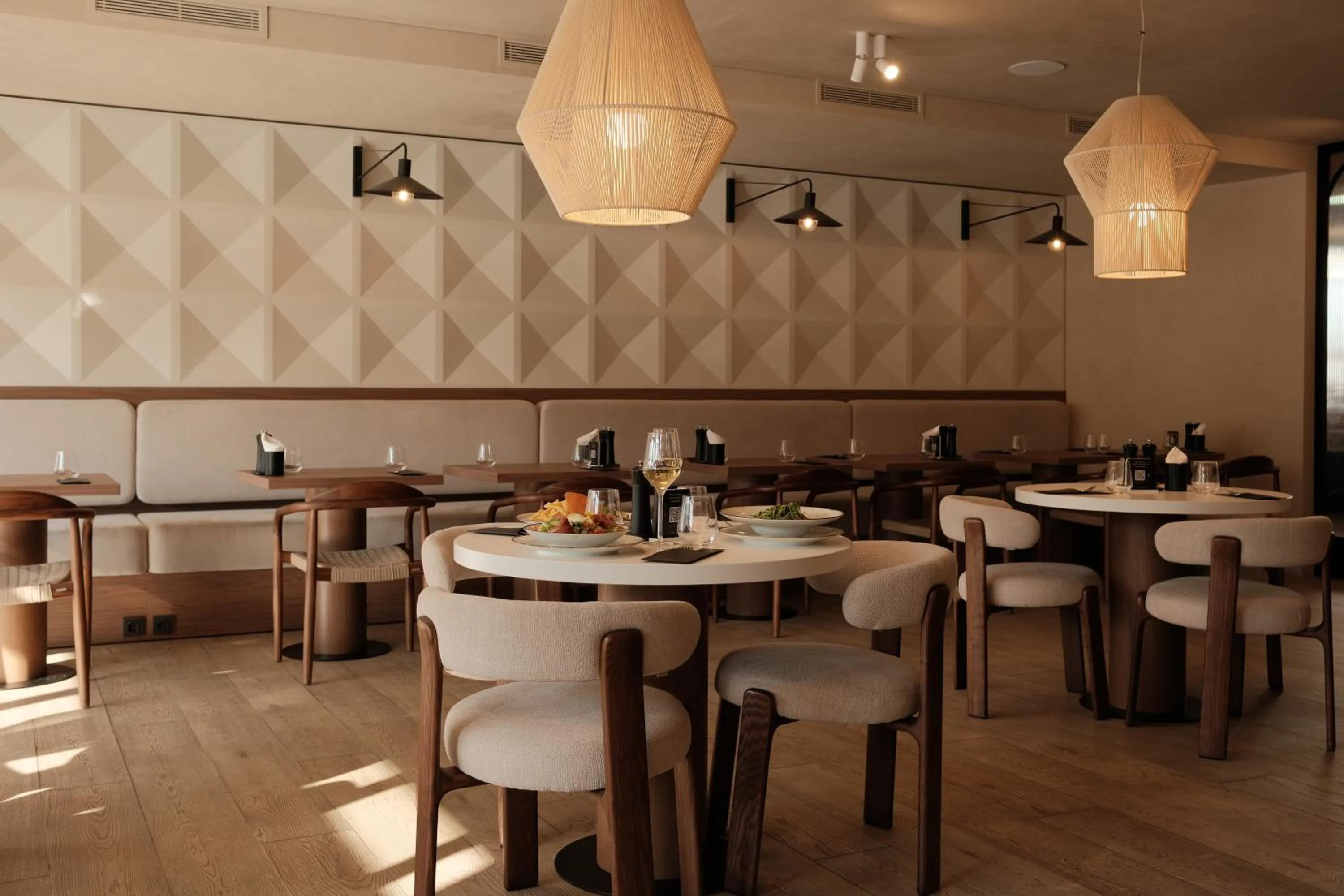 Restaurant/places to eat in AIRINN Vilnius Airport Hotel RENOVATED 2025