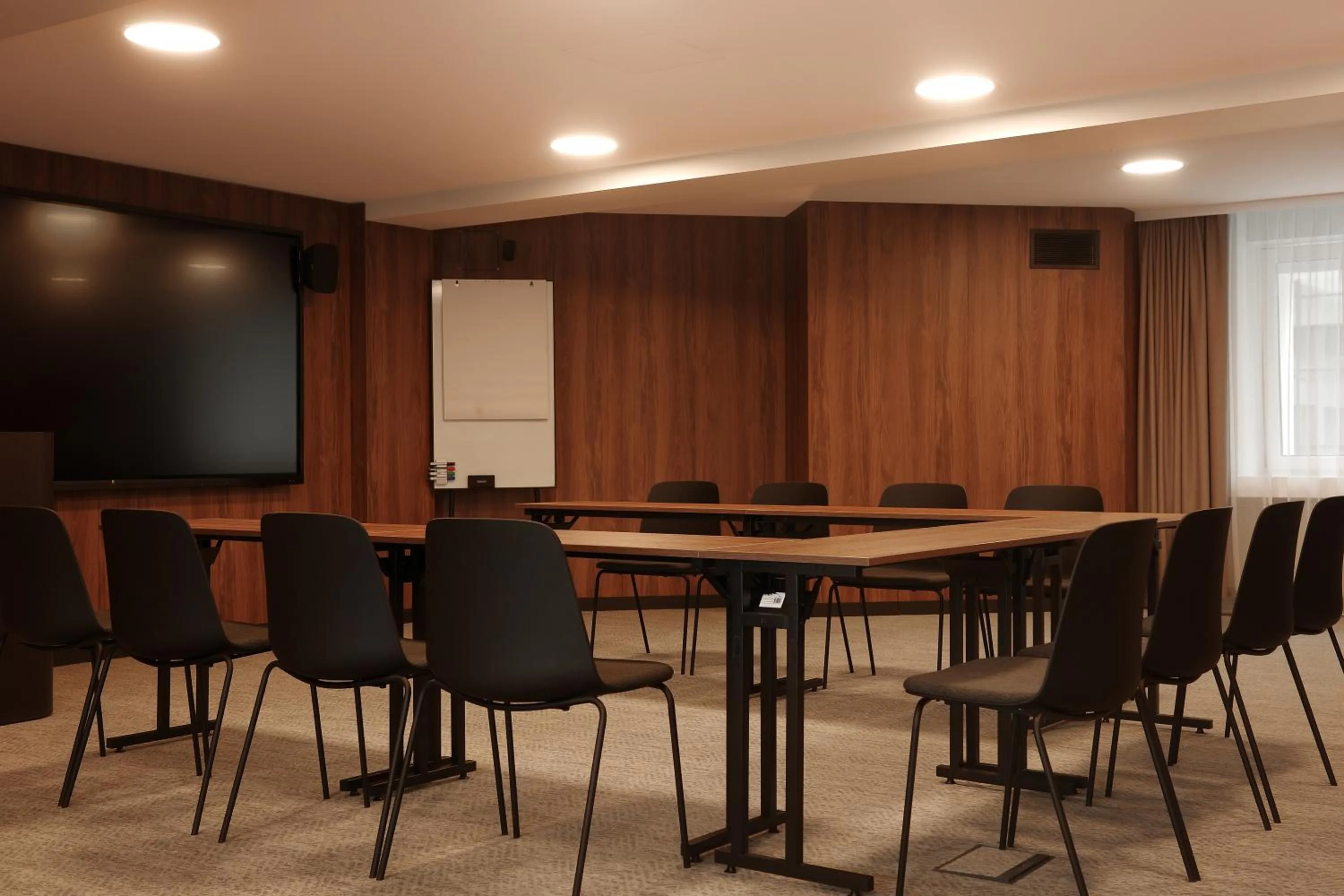 Meeting/conference room in AIRINN Vilnius Airport Hotel RENOVATED 2025