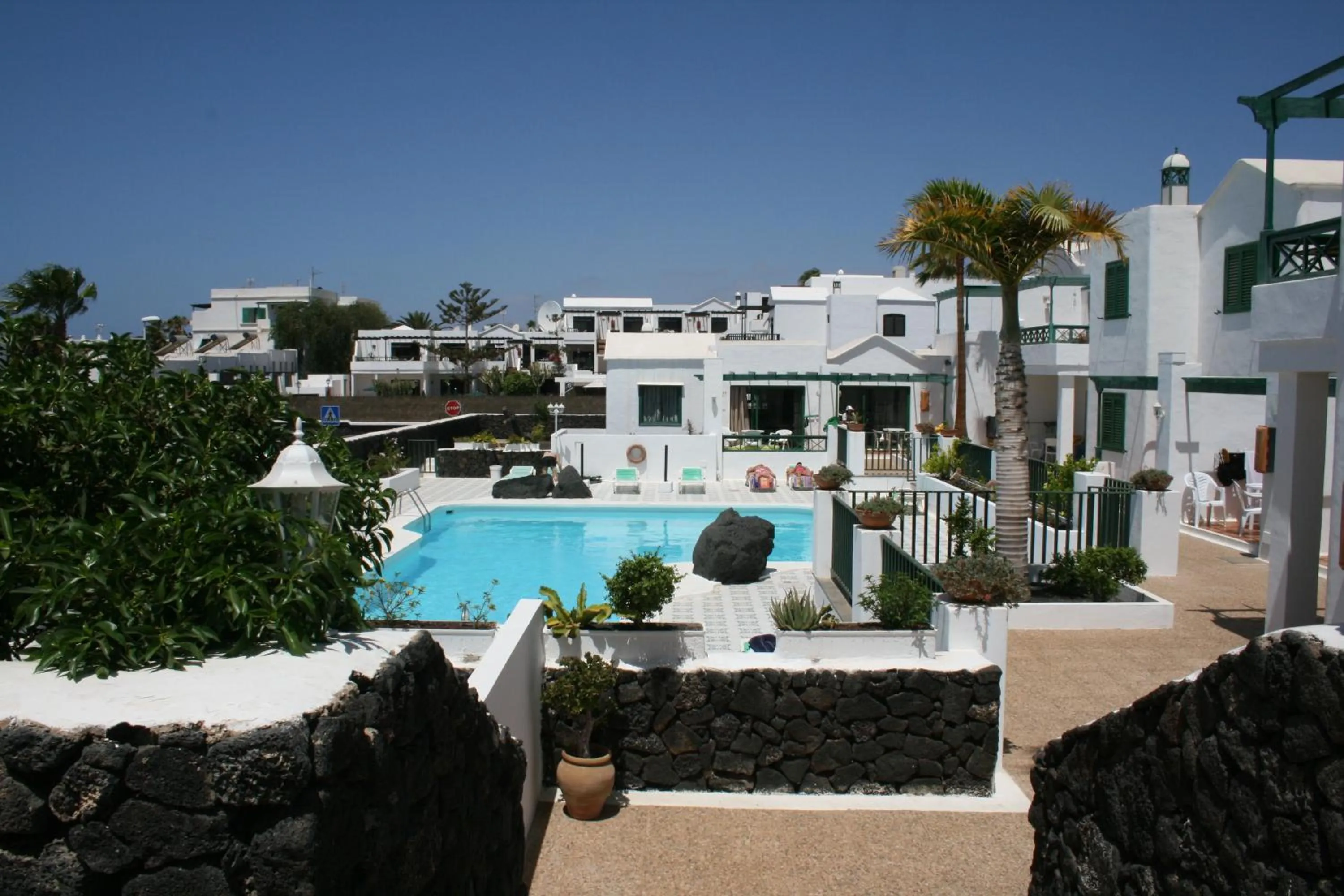 Swimming pool in Apartamentos las Acacias