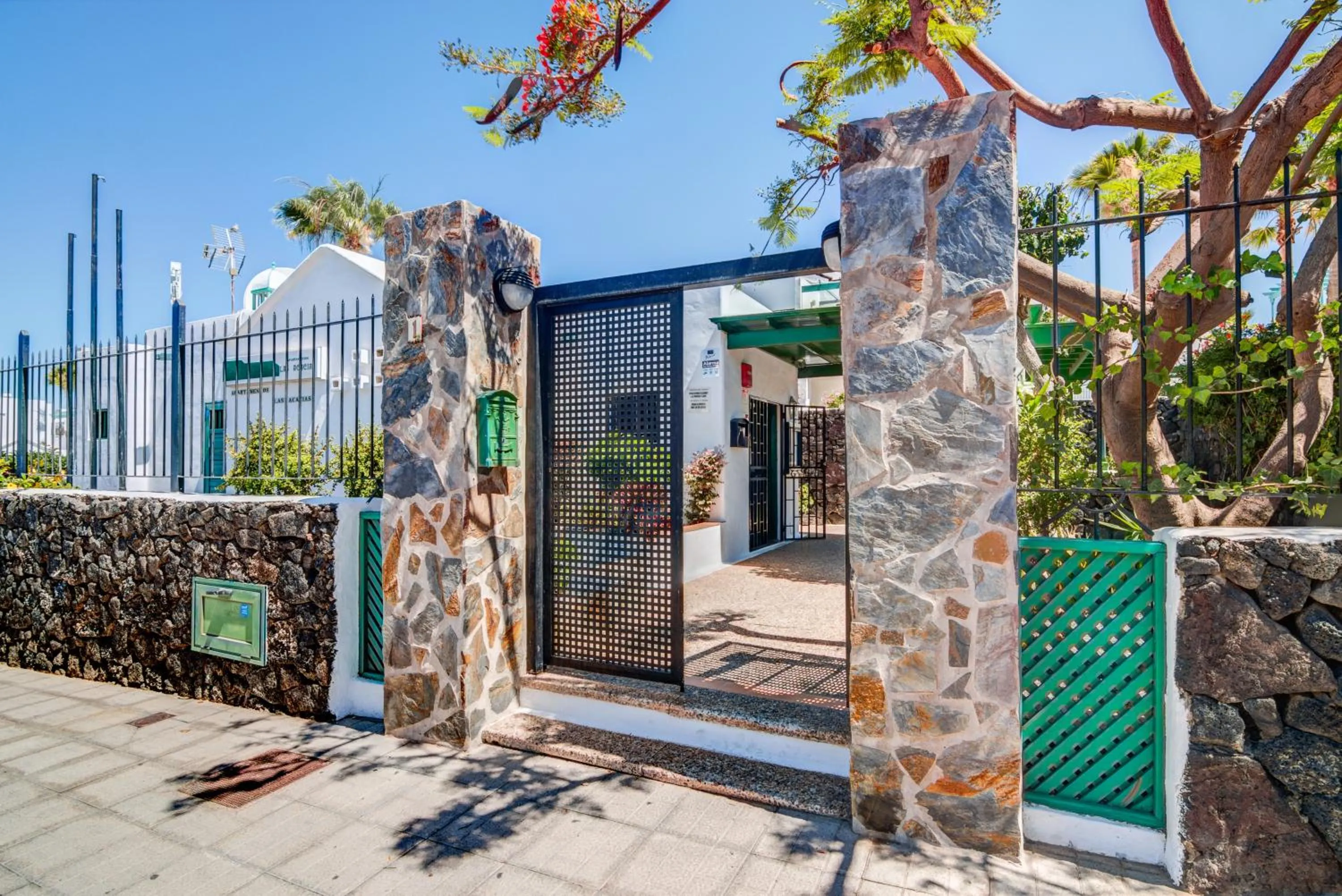 Lobby or reception in Apartamentos las Acacias