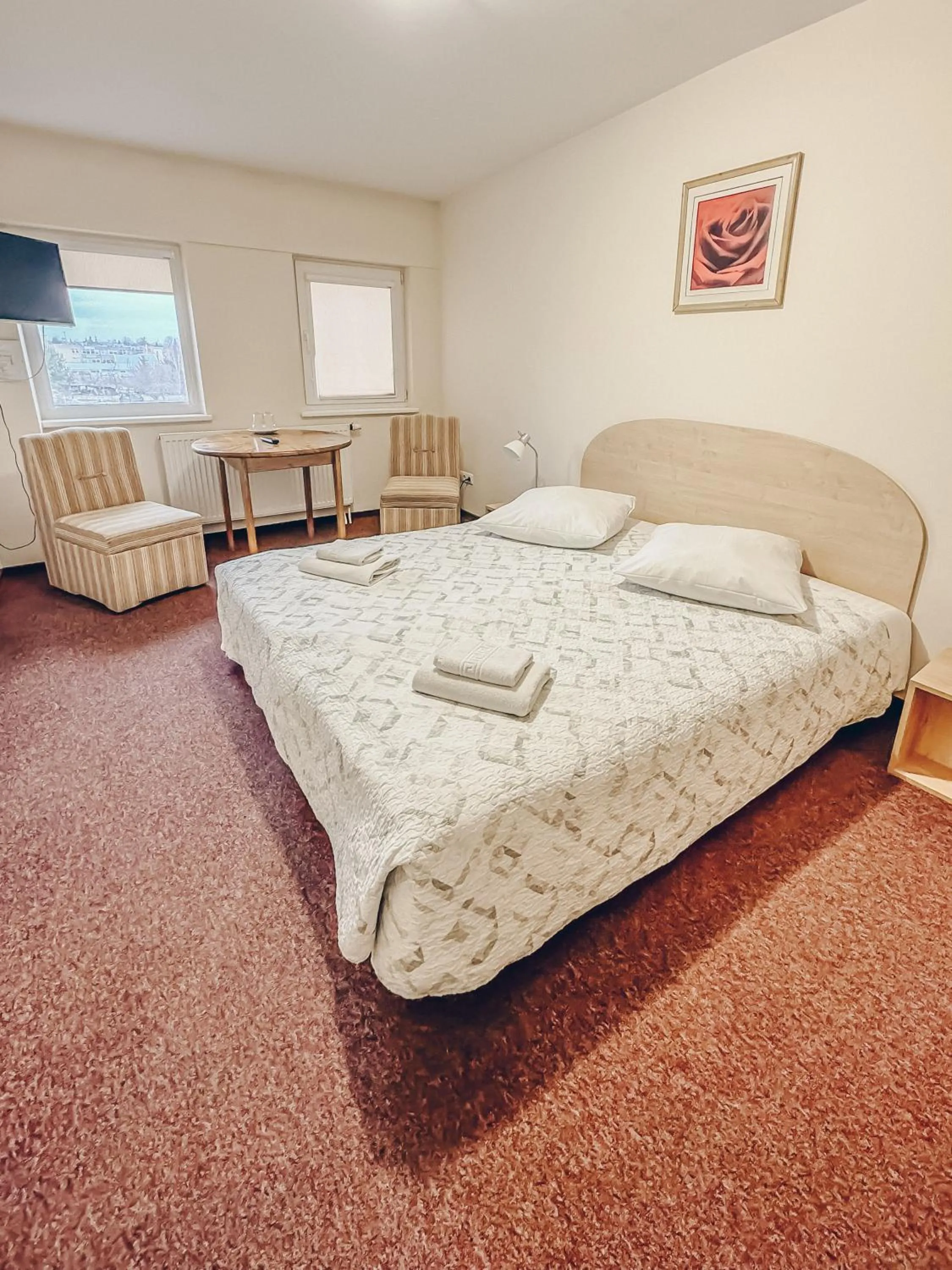 Photo of the whole room, Bed in Pervaža