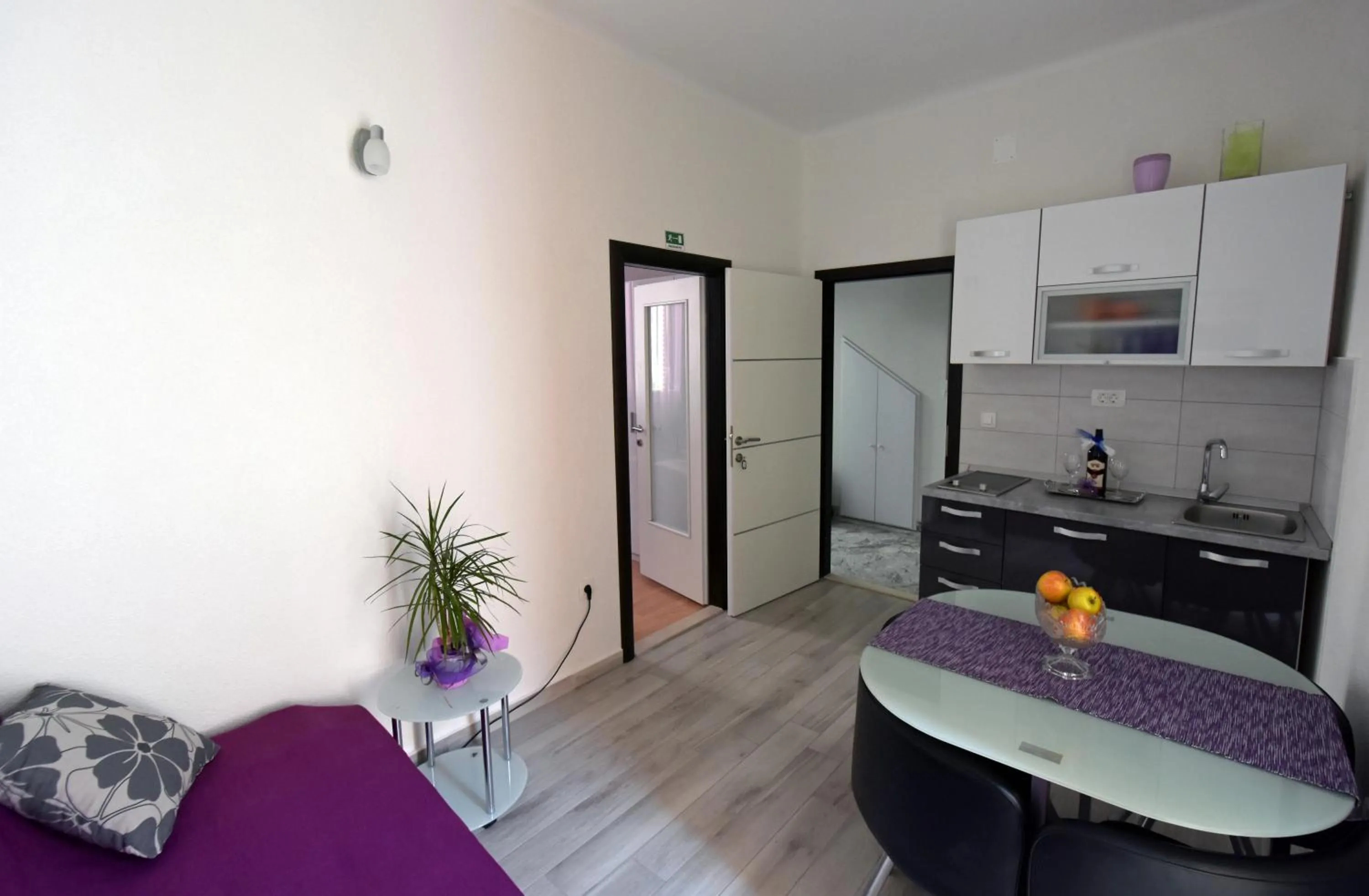 Property building in Kuzma Rooms and Apartments