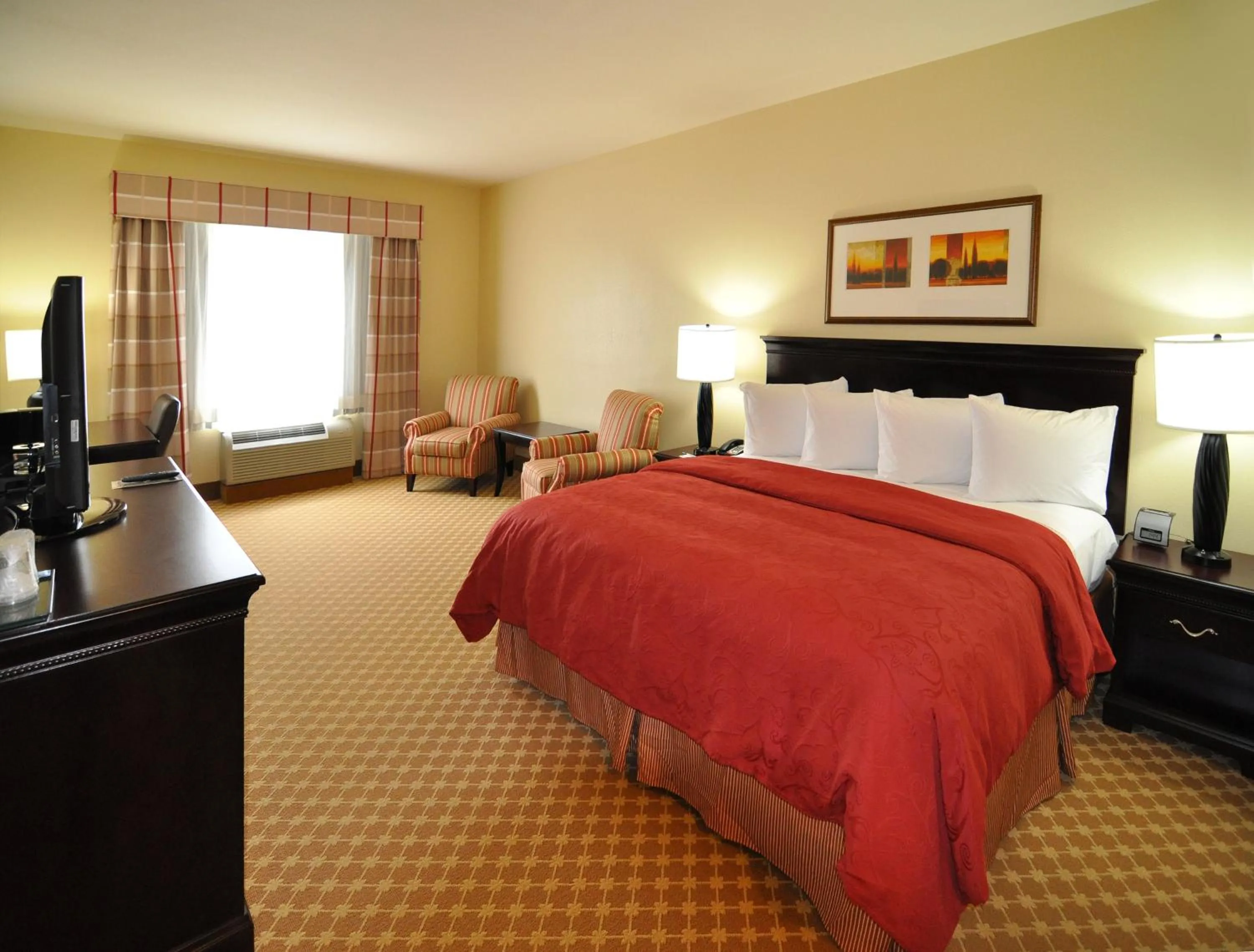 Photo of the whole room, Bed in Country Inn & Suites by Radisson, Conway, AR