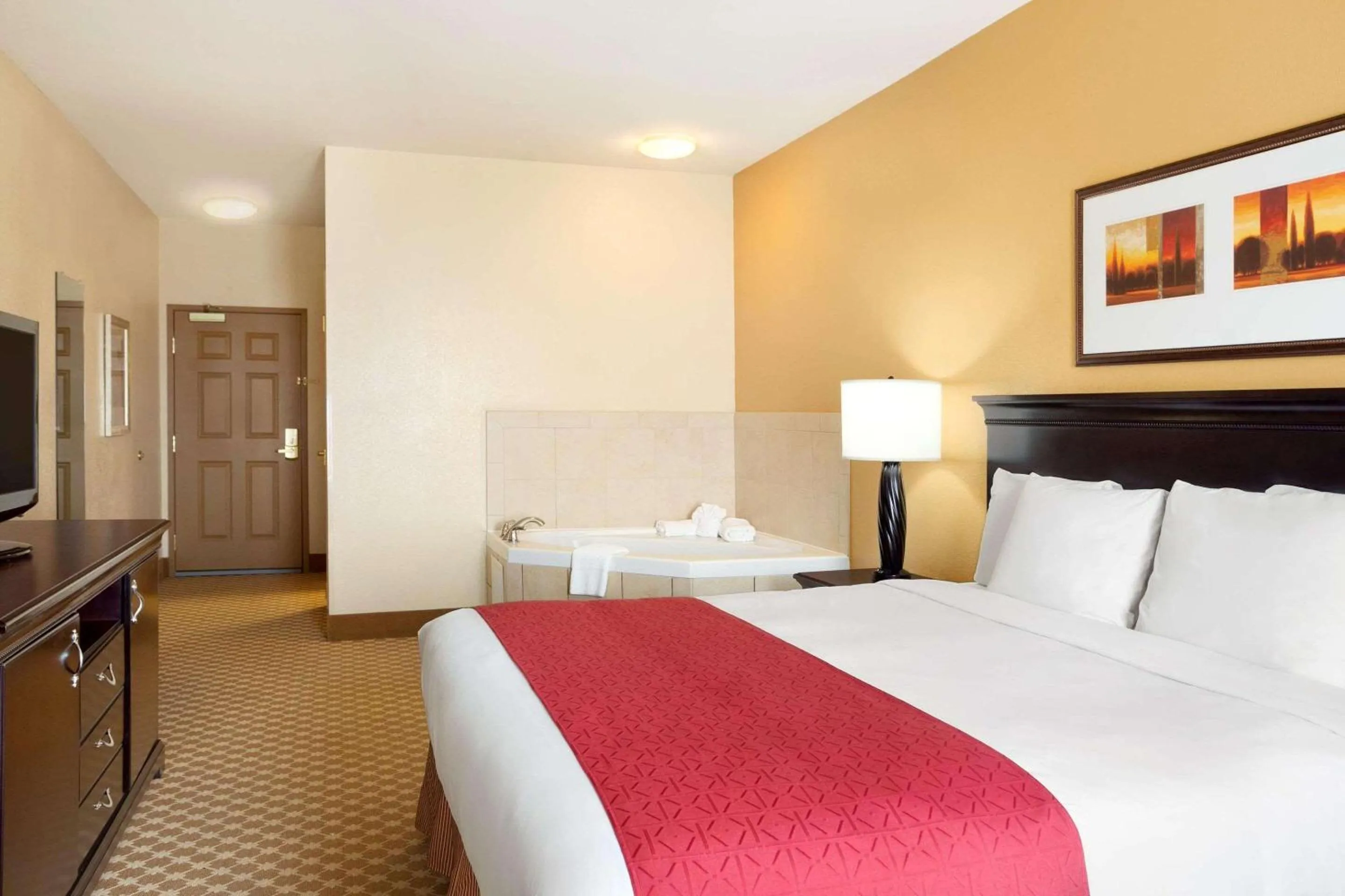 Bedroom, Bed in Country Inn & Suites by Radisson, Conway, AR