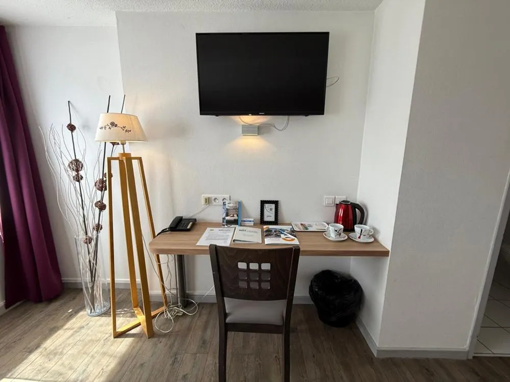 Photo of the whole room in Brit Hotel Besancon l'Horloge