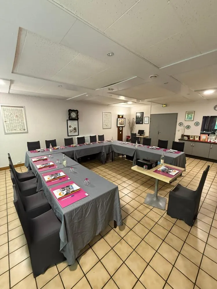 Meeting/conference room in Brit Hotel Besancon l'Horloge