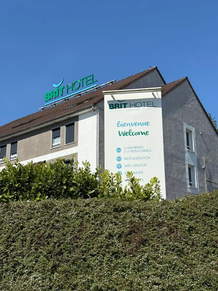 Facade/entrance in Brit Hotel Besancon l'Horloge
