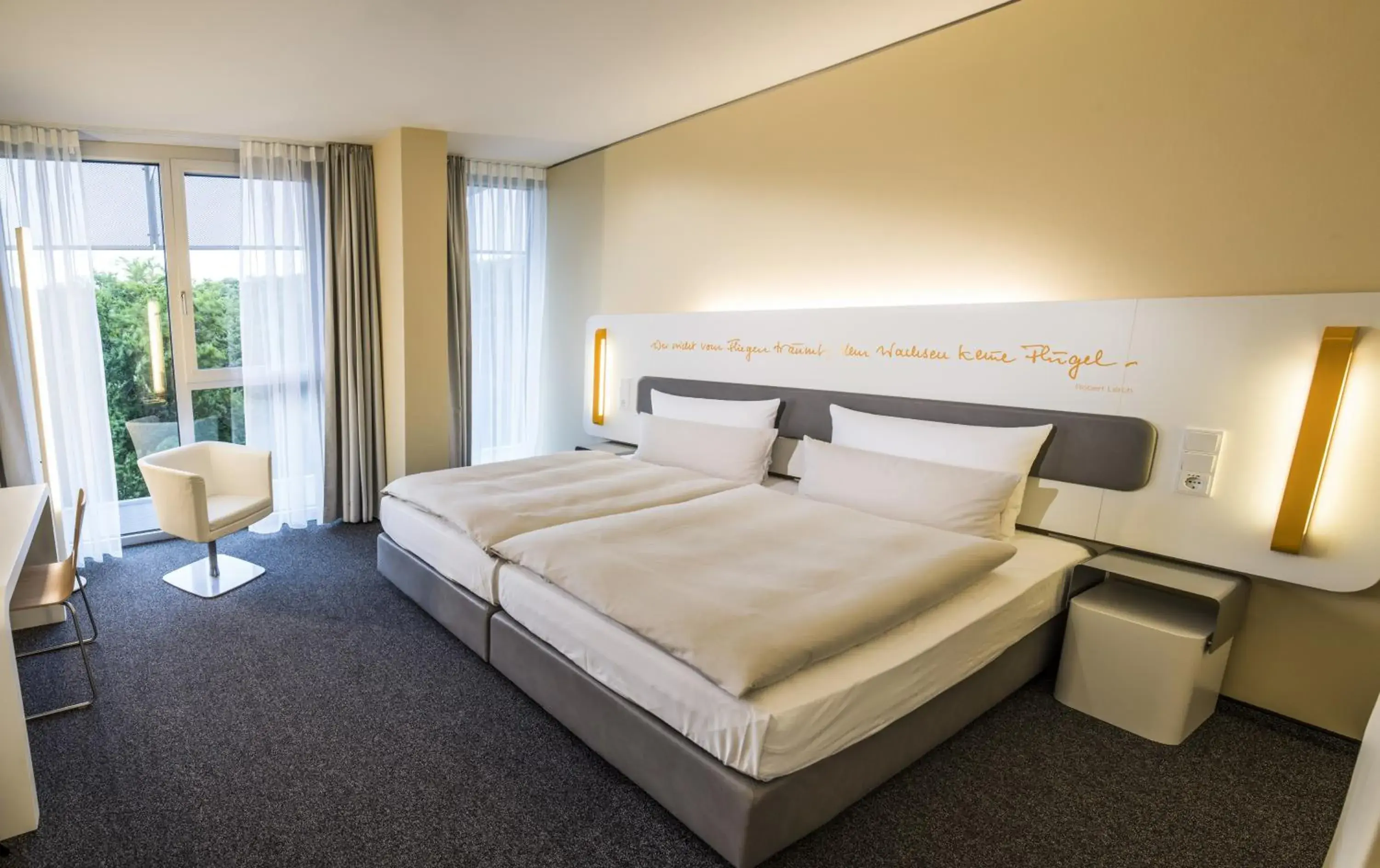 Double Room in Lufthansa Seeheim - More than a Conference Hotel Double Room in Lufthansa Seeheim - More than a Conference Hotel