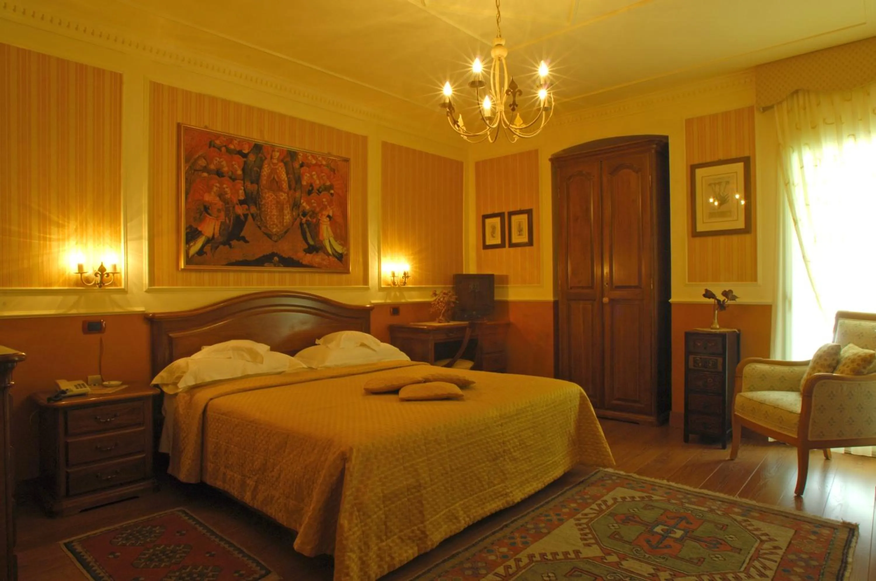 Coffee/tea facilities, Bed in Hotel Regina