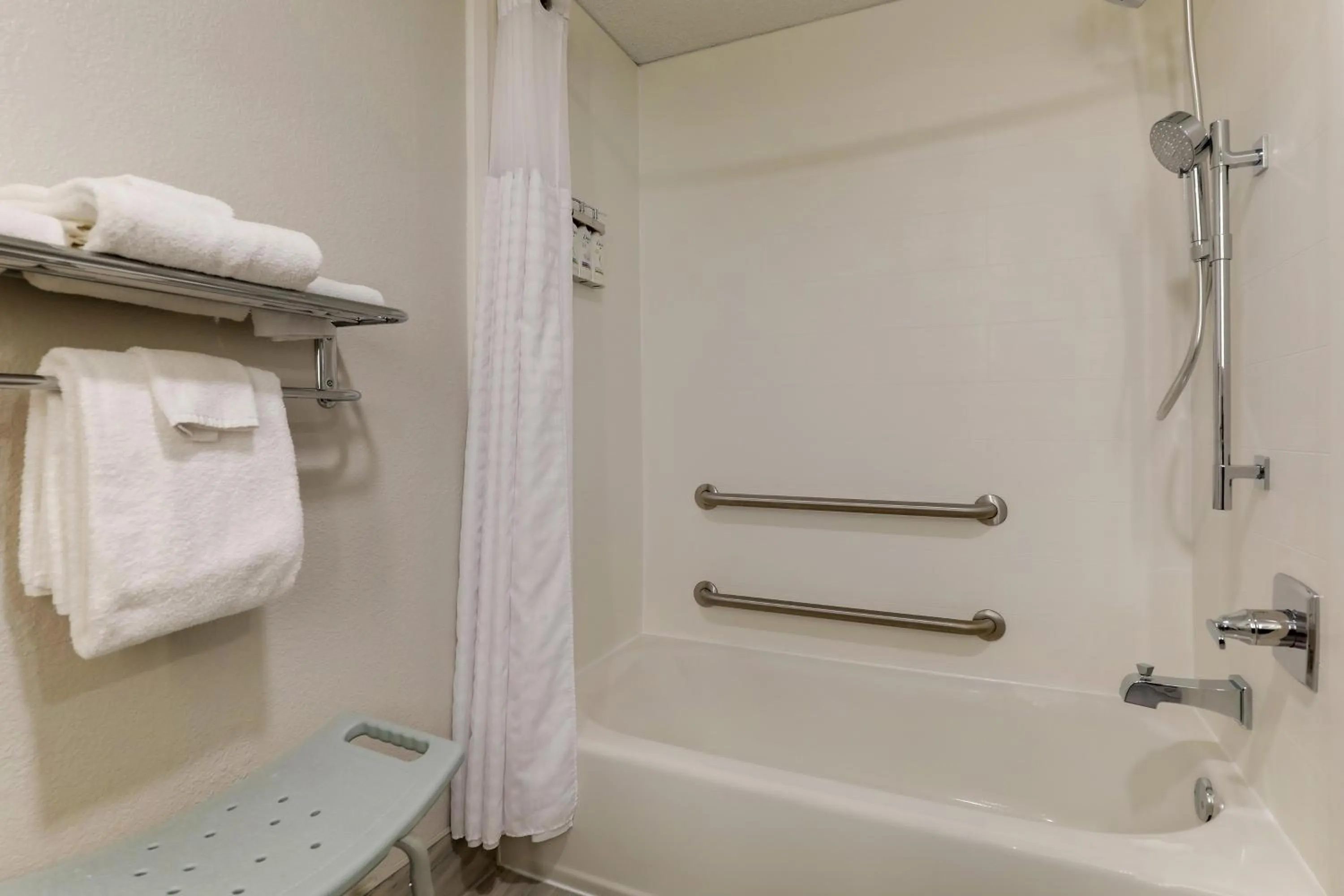 Bathroom in Holiday Inn Express Lexington Southwest Nicholasville by IHG