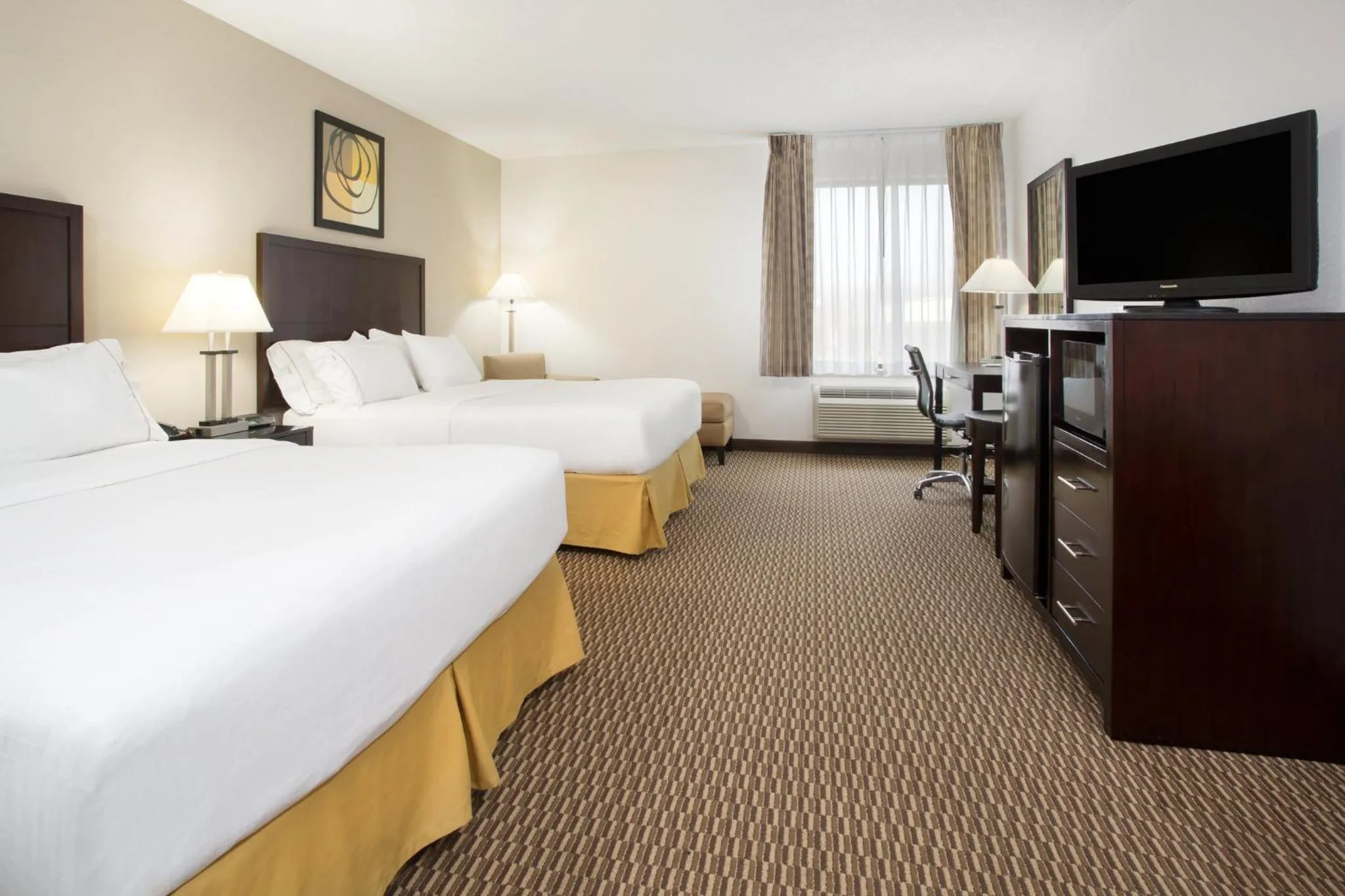 Photo of the whole room, Bed in Holiday Inn Express Lexington Southwest Nicholasville by IHG