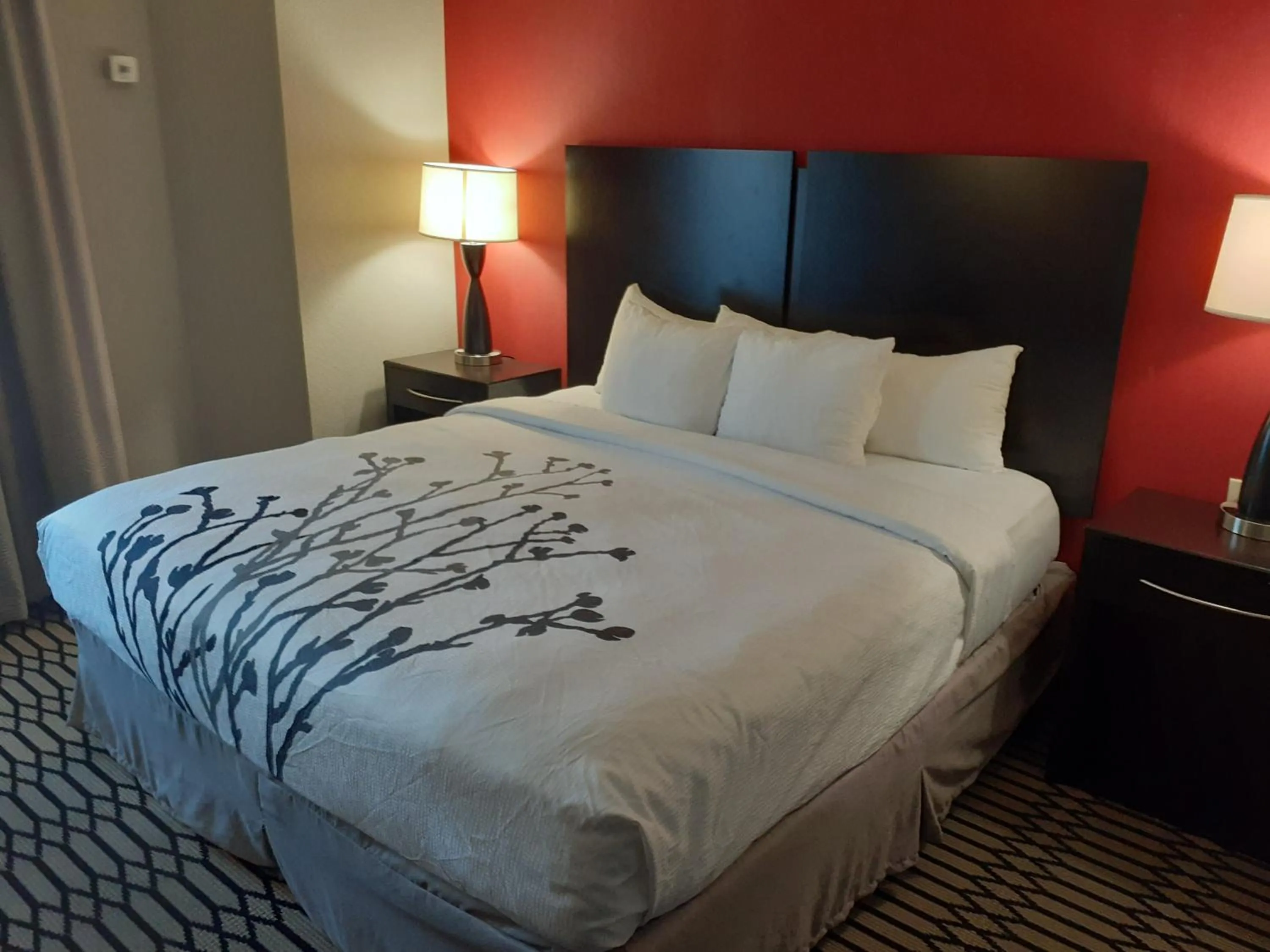 Bedroom in Independent SPHC BWI Suites