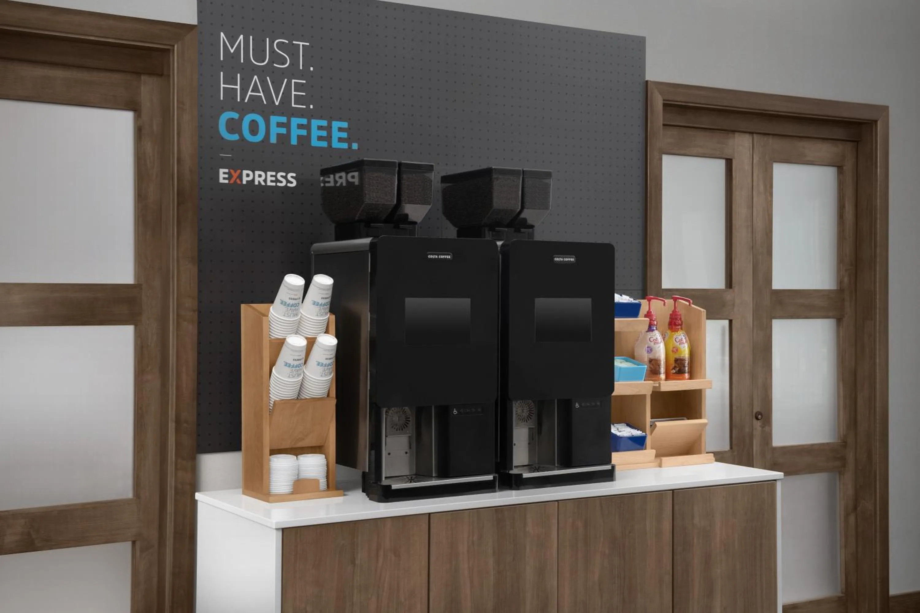 Coffee/tea facilities in Independent SPHC BWI Suites