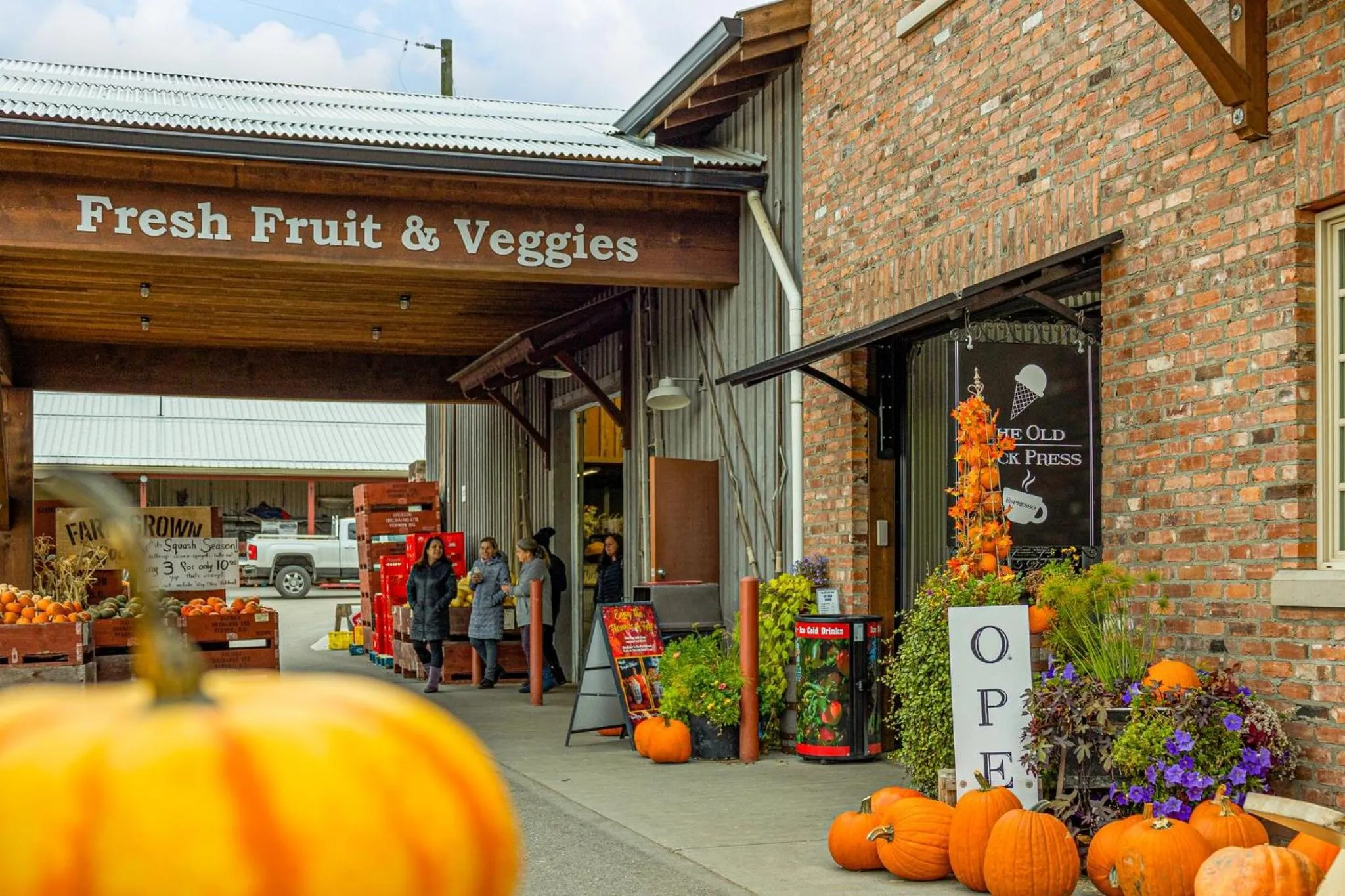 Area and facilities in Holiday Inn Express Hotel & Suites Vernon by IHG