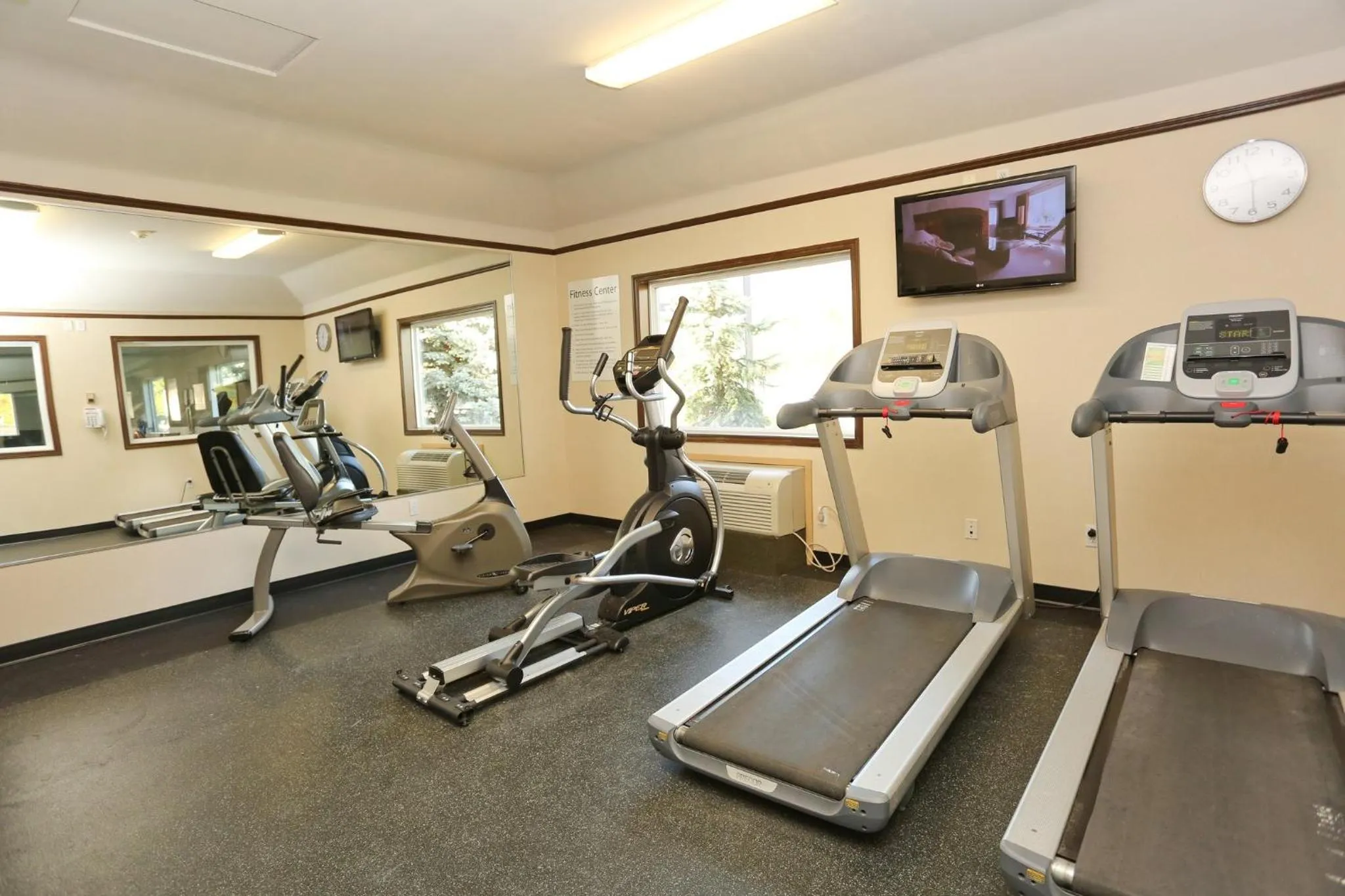 Fitness centre/facilities in Holiday Inn Express Hotel & Suites Vernon by IHG