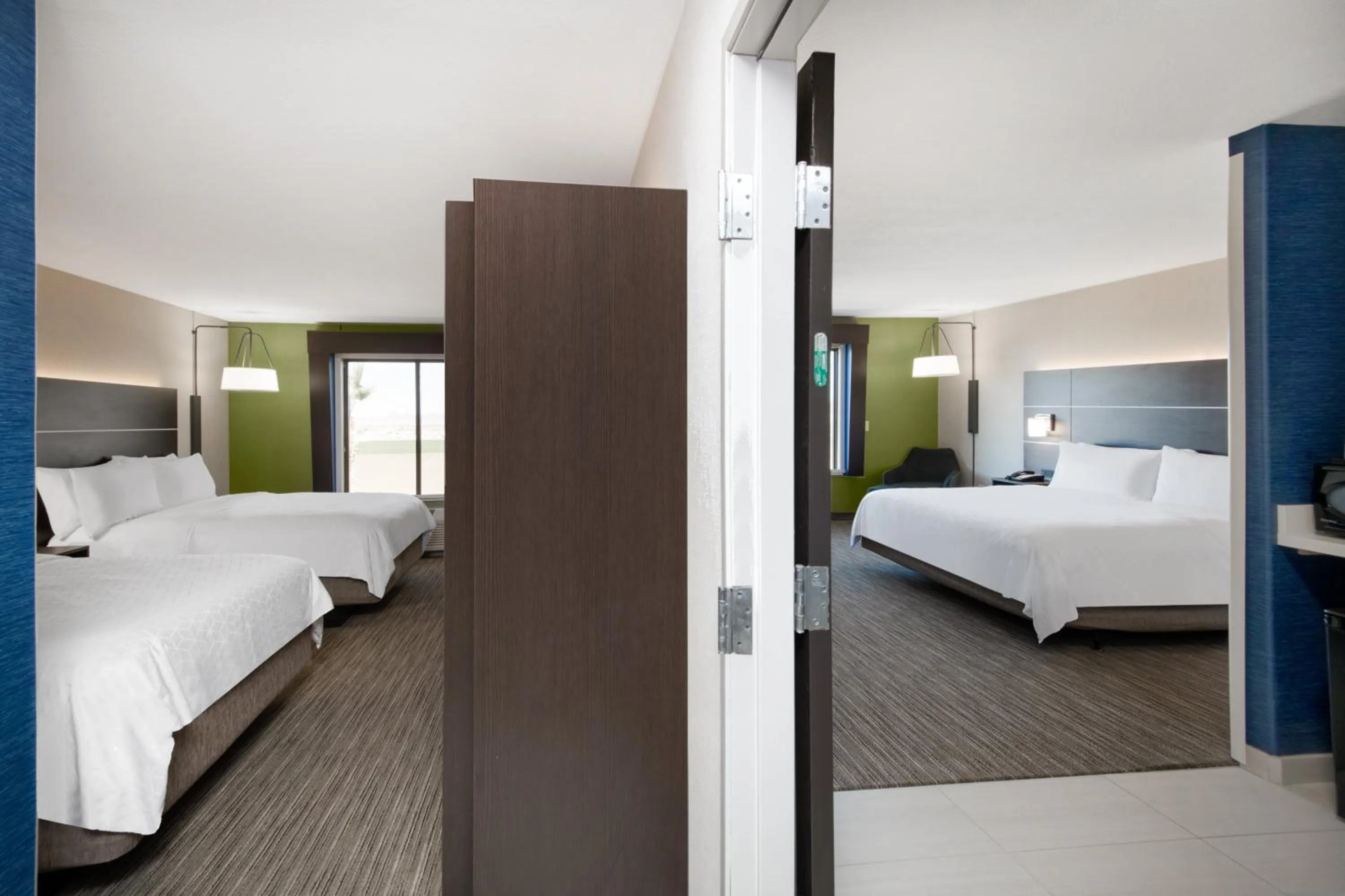Photo of the whole room, Bed in Holiday Inn Express Hotel & Suites Yuma by IHG