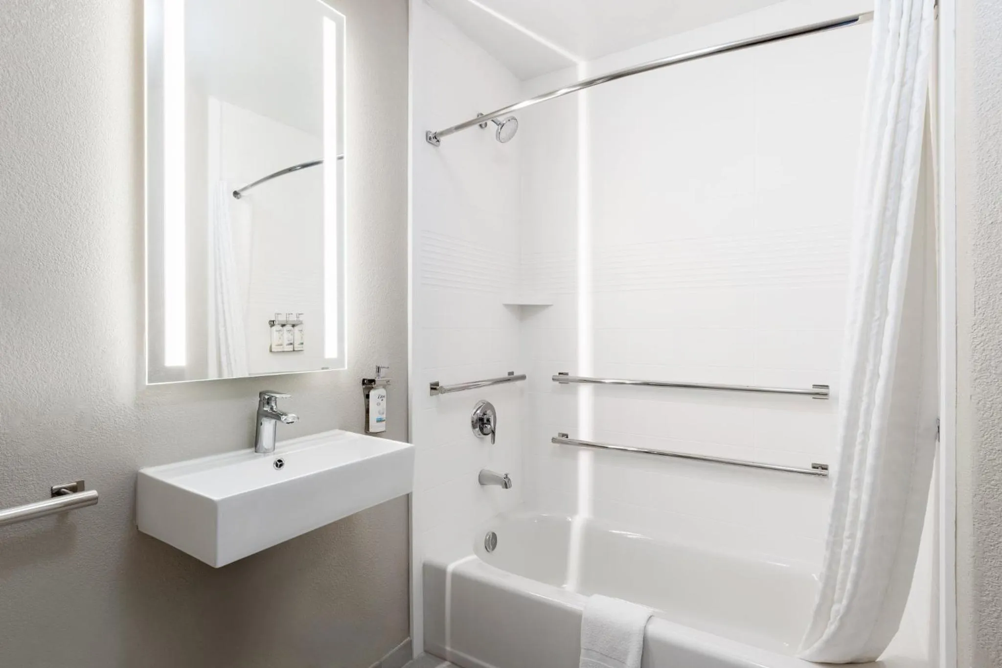 Photo of the whole room in Candlewood Suites Yuma by IHG