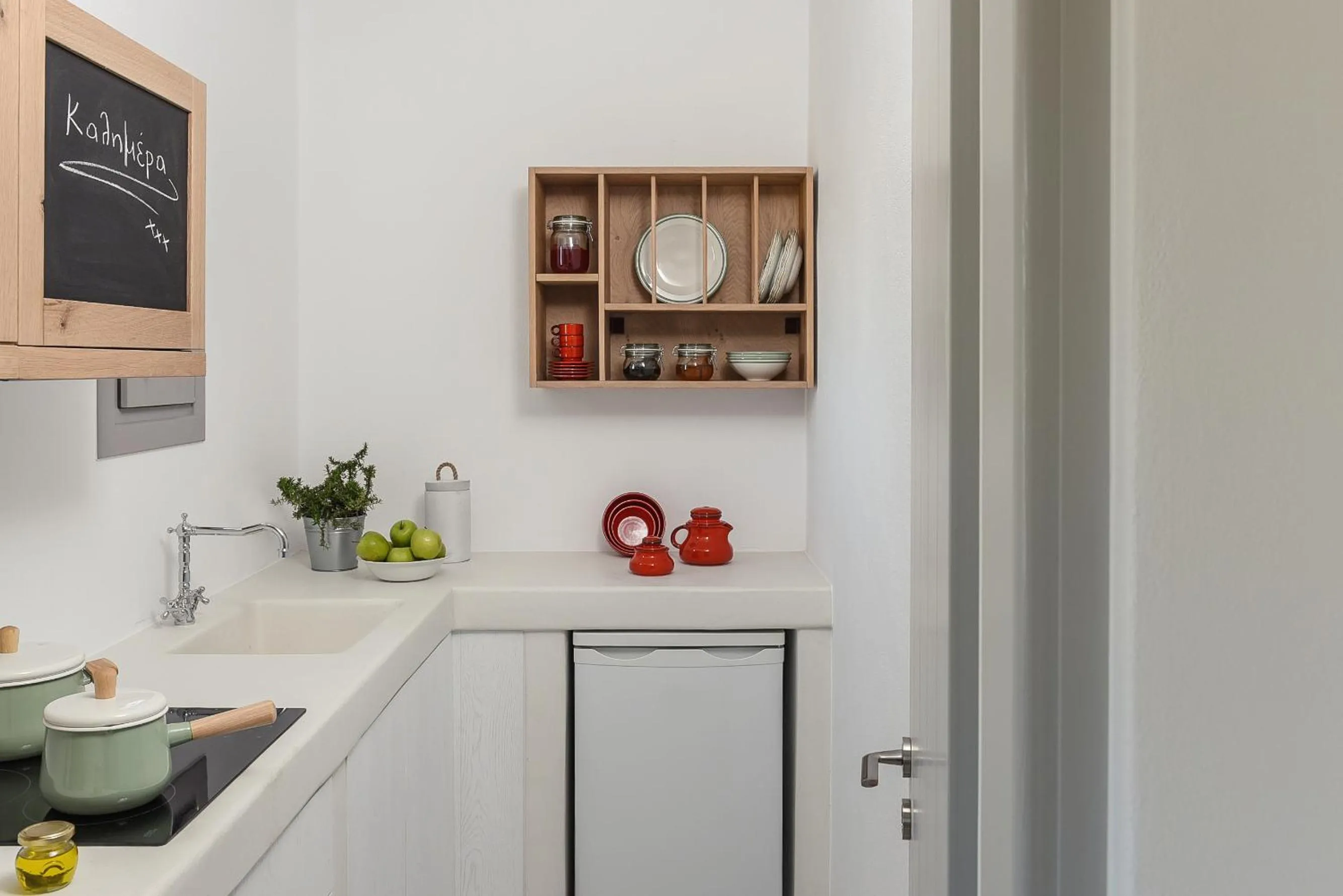 Kitchen or kitchenette in Seven Suites