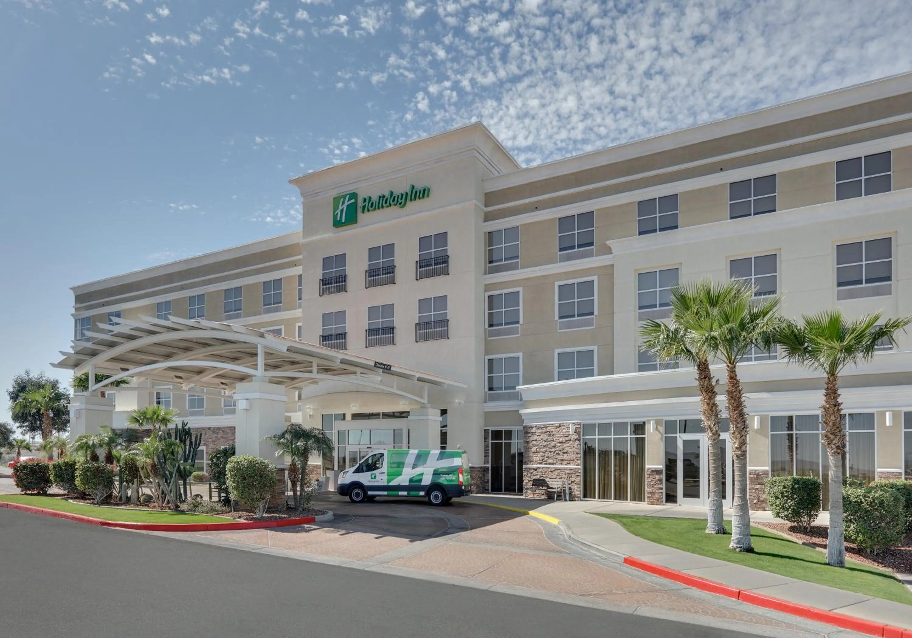 Property building in Holiday Inn Yuma by IHG