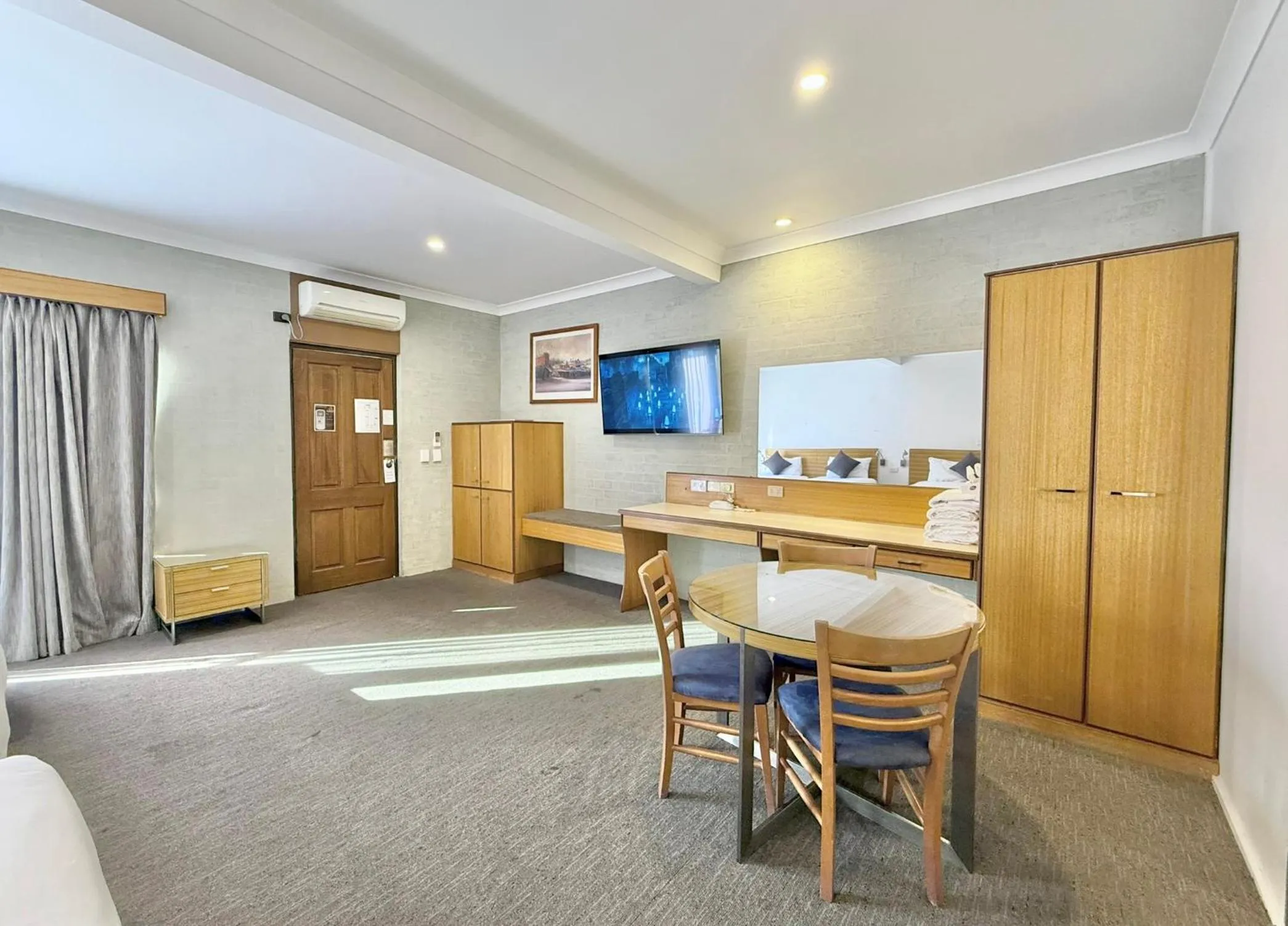 Dining area in Albury Paddlesteamer
