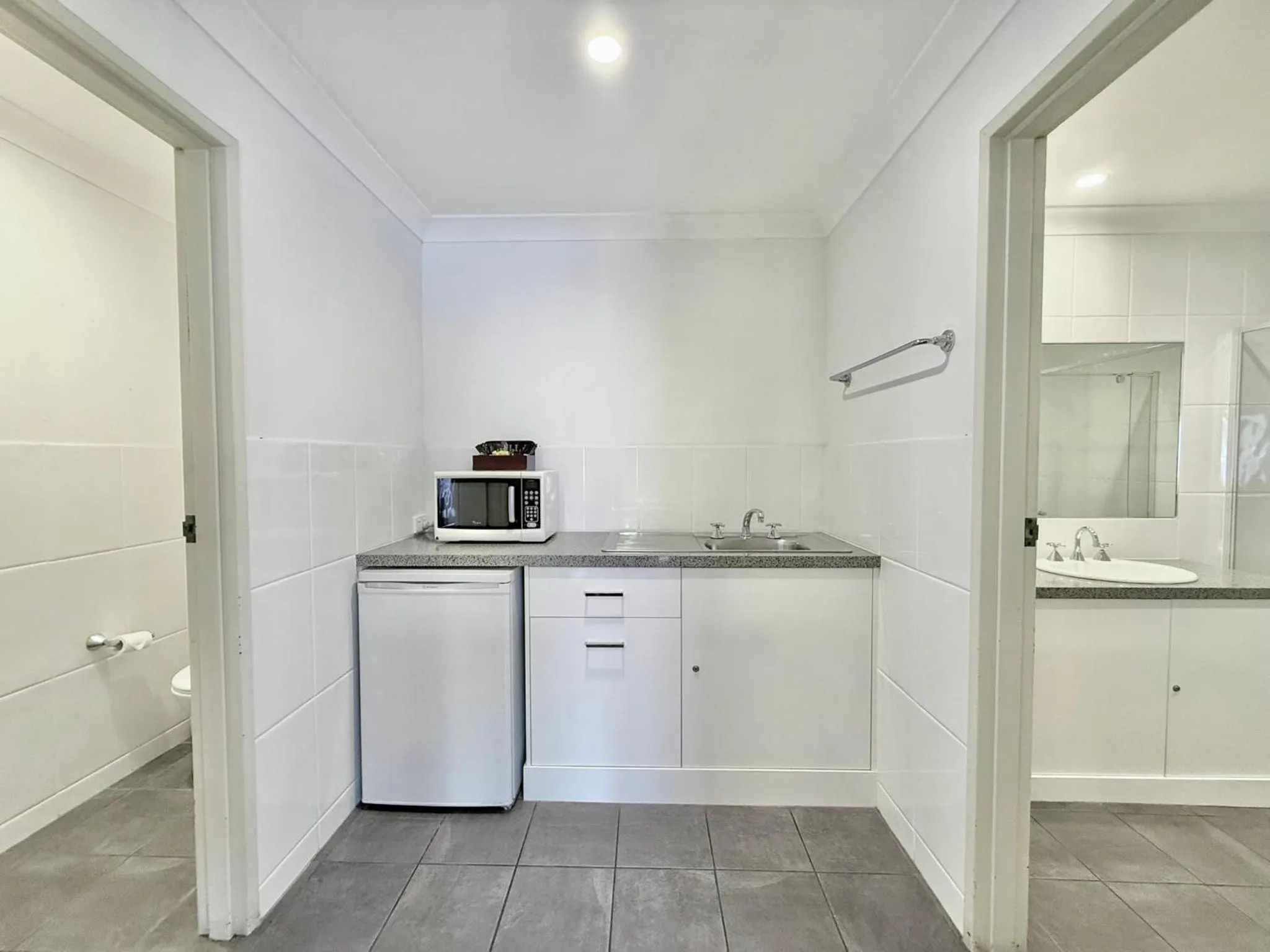 Kitchen or kitchenette in Albury Paddlesteamer