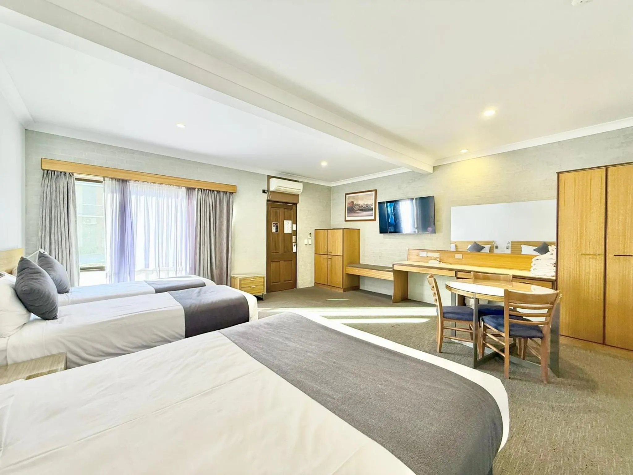 Bedroom, Bed in Albury Paddlesteamer