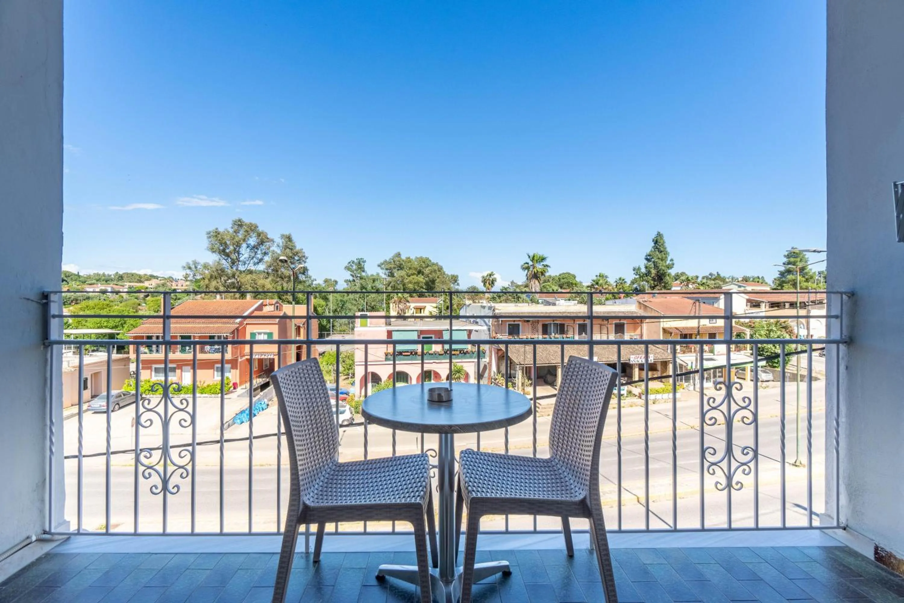 Angela Hotel & Apartments