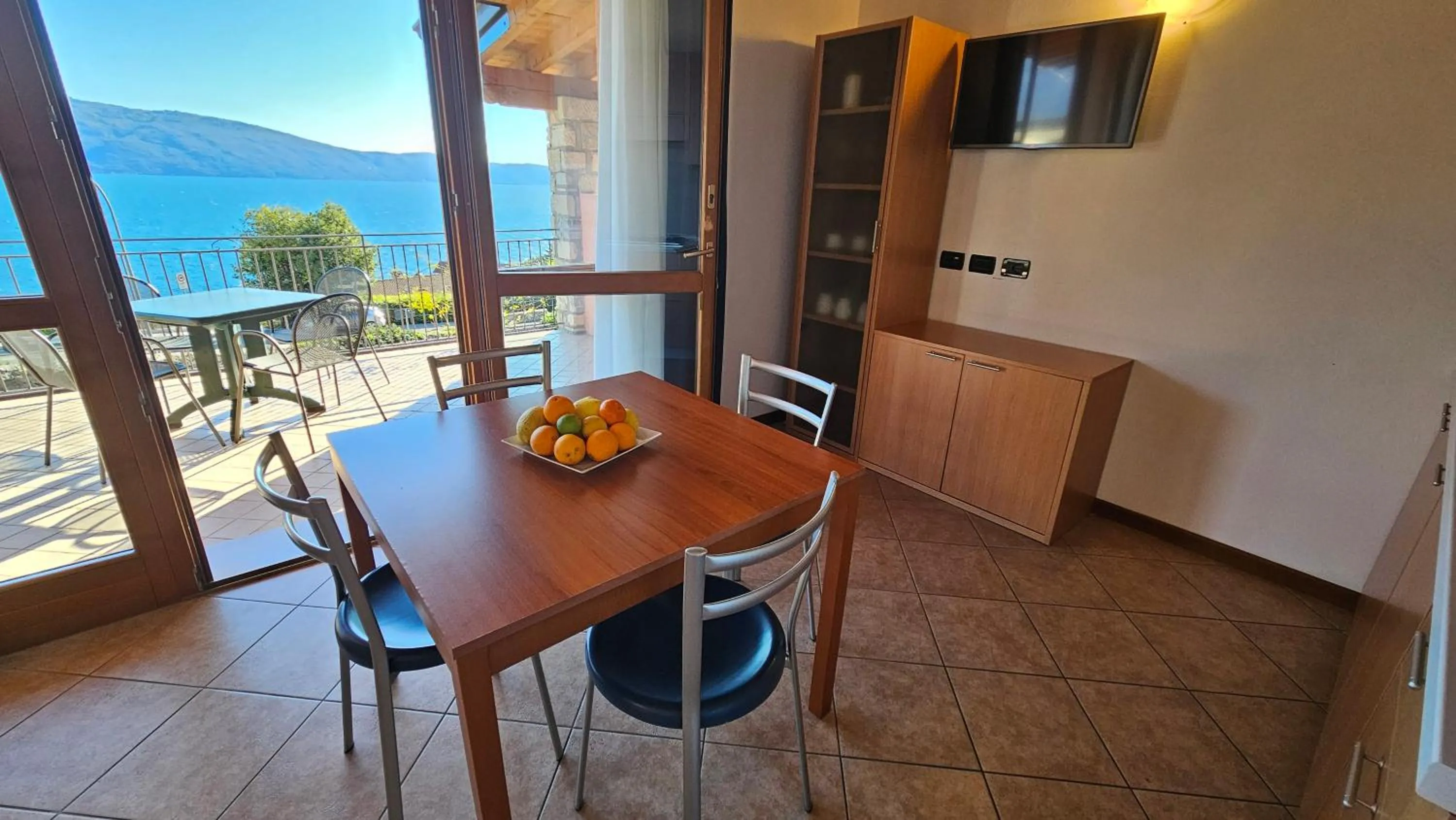 Residence Borgo Dei Limoni - Appartamenti con Garage